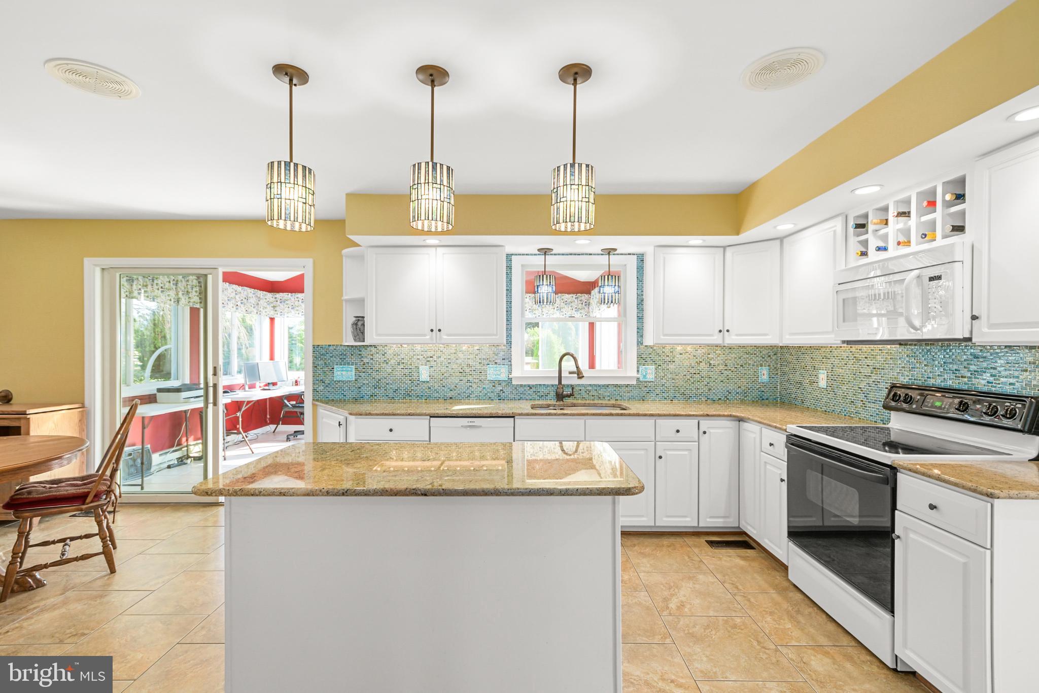 FOXFIELD AT MIDDLETOWN - Residential