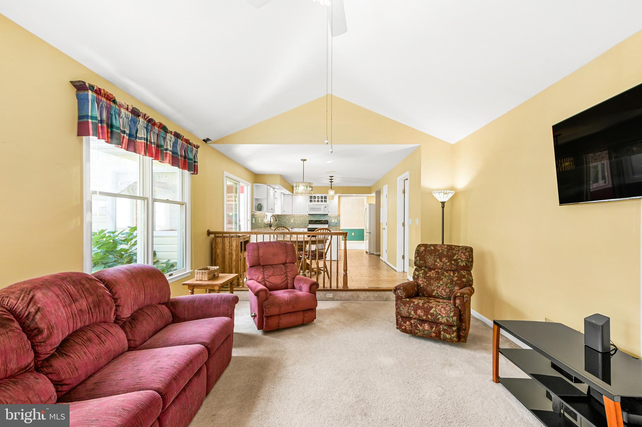 FOXFIELD AT MIDDLETOWN - Residential