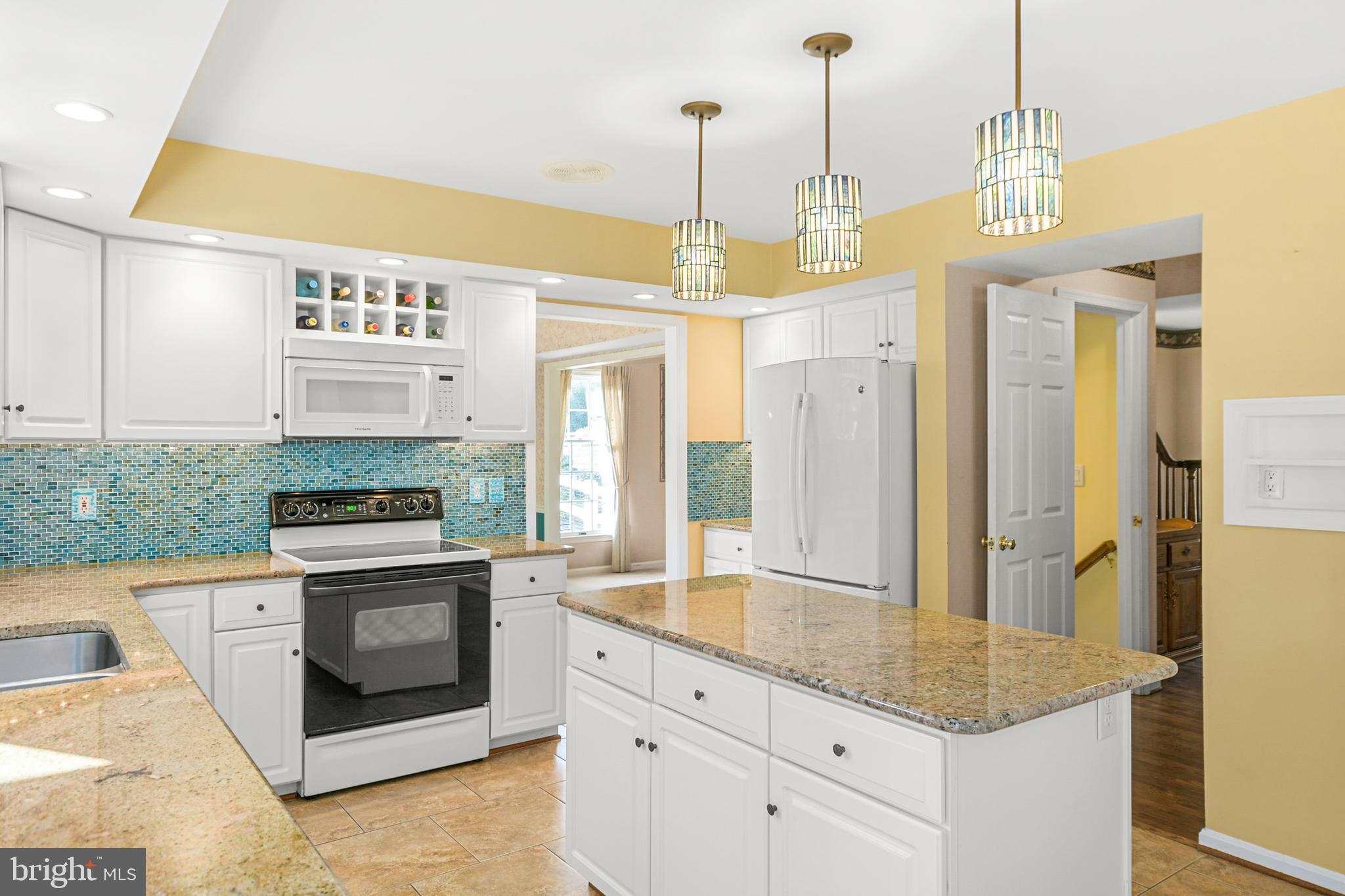 FOXFIELD AT MIDDLETOWN - Residential