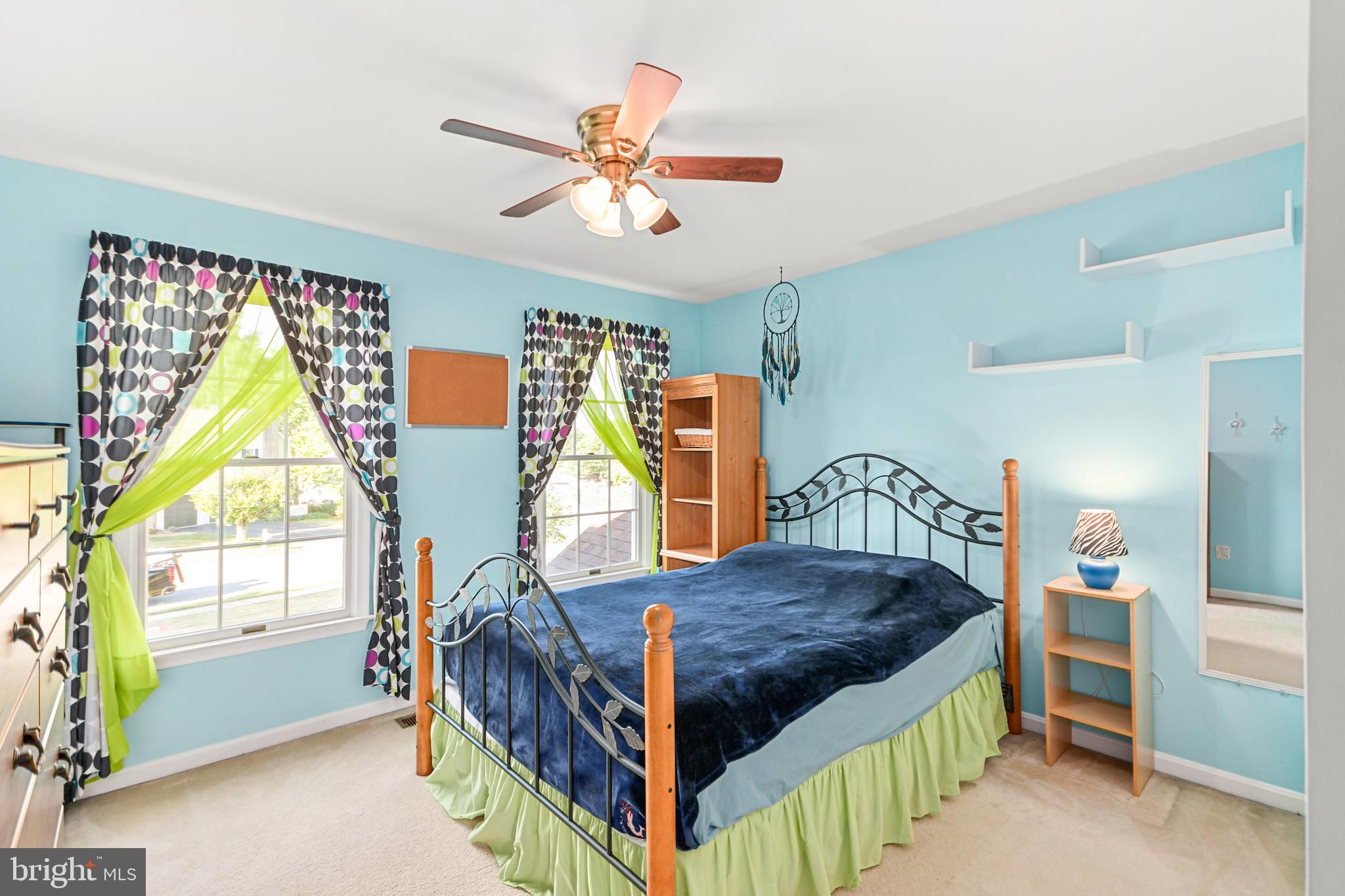 FOXFIELD AT MIDDLETOWN - Residential