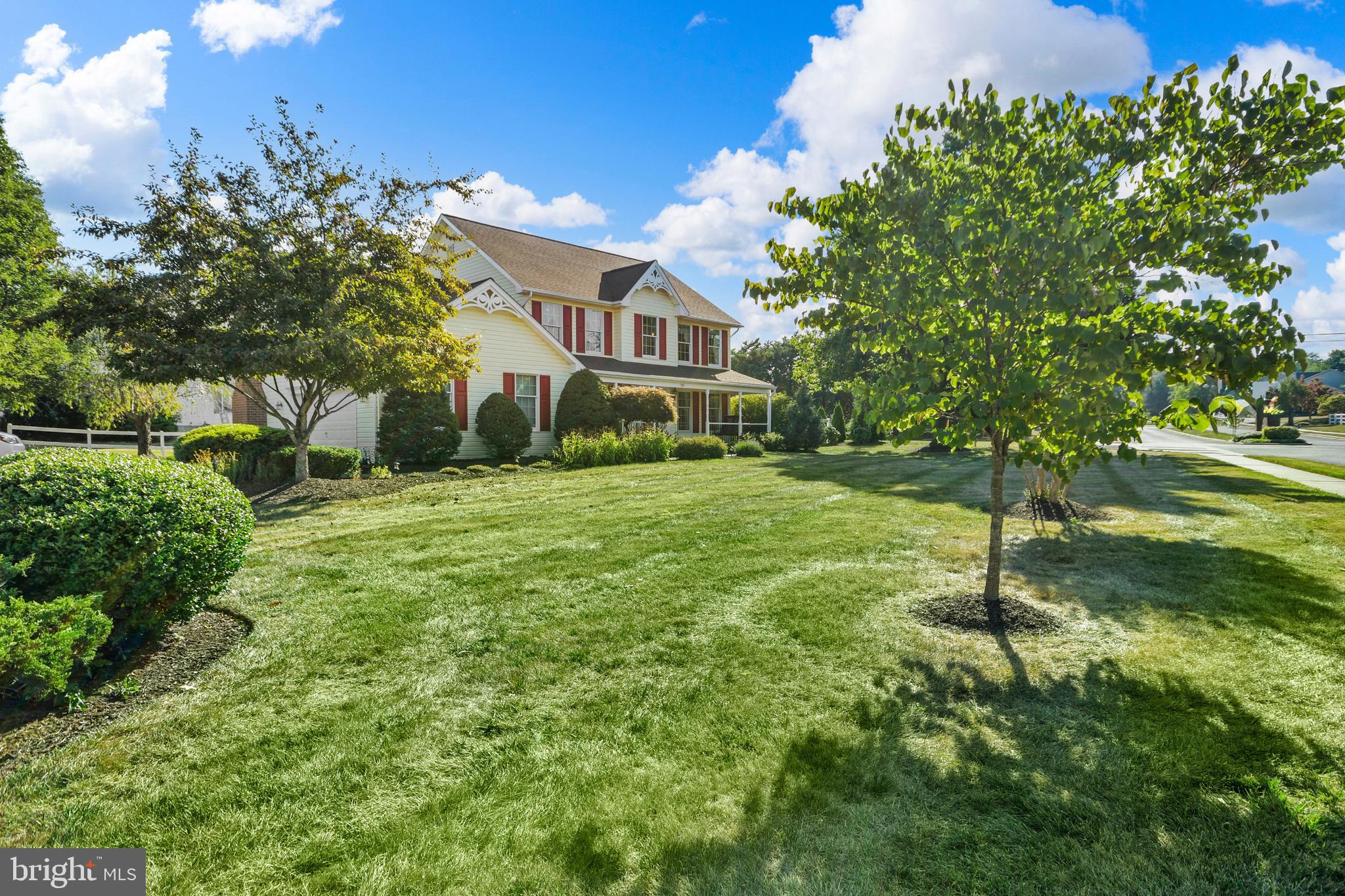 FOXFIELD AT MIDDLETOWN - Residential