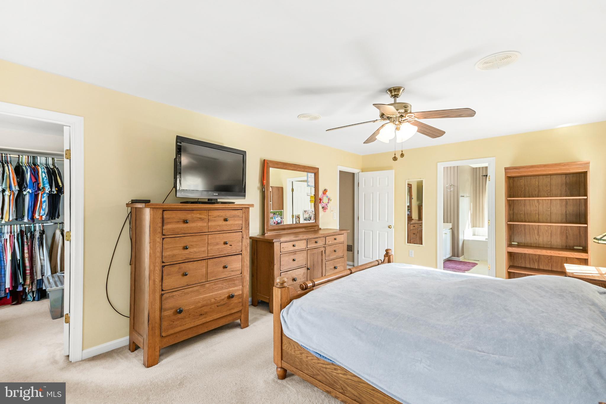 FOXFIELD AT MIDDLETOWN - Residential