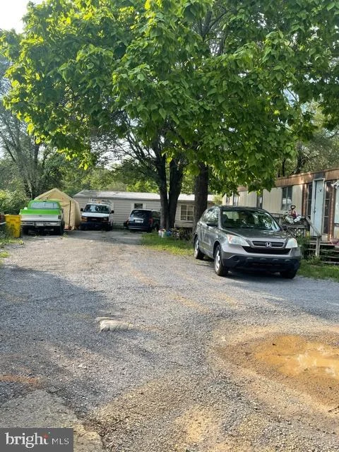 6416 Winchester Avenue, Inwood, WV 25428