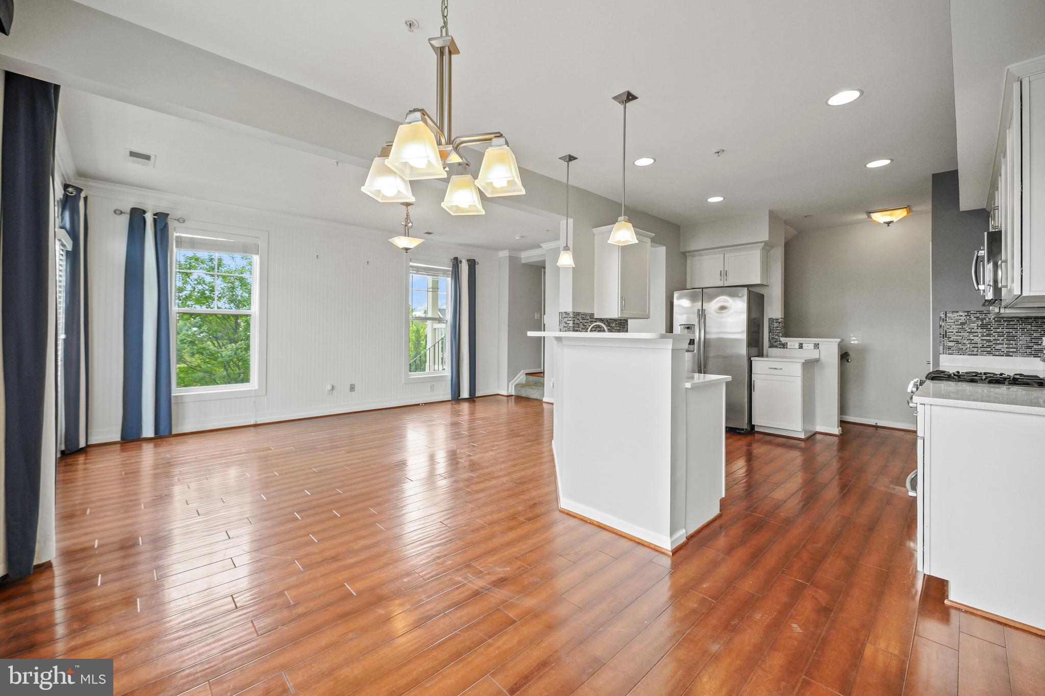 EAST GATE 3 CONDOMINIUM - Residential Lease