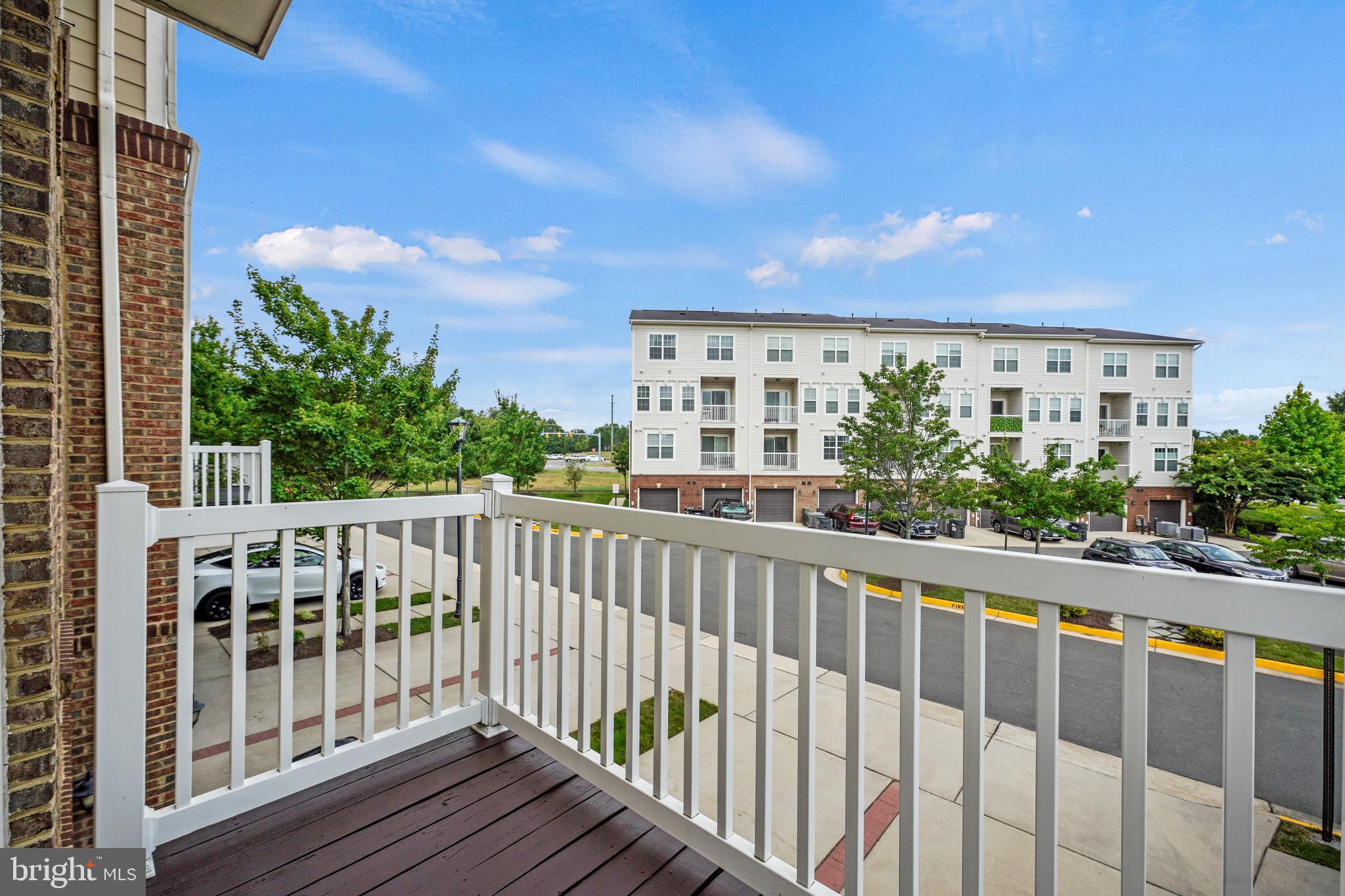 EAST GATE 3 CONDOMINIUM - Residential Lease