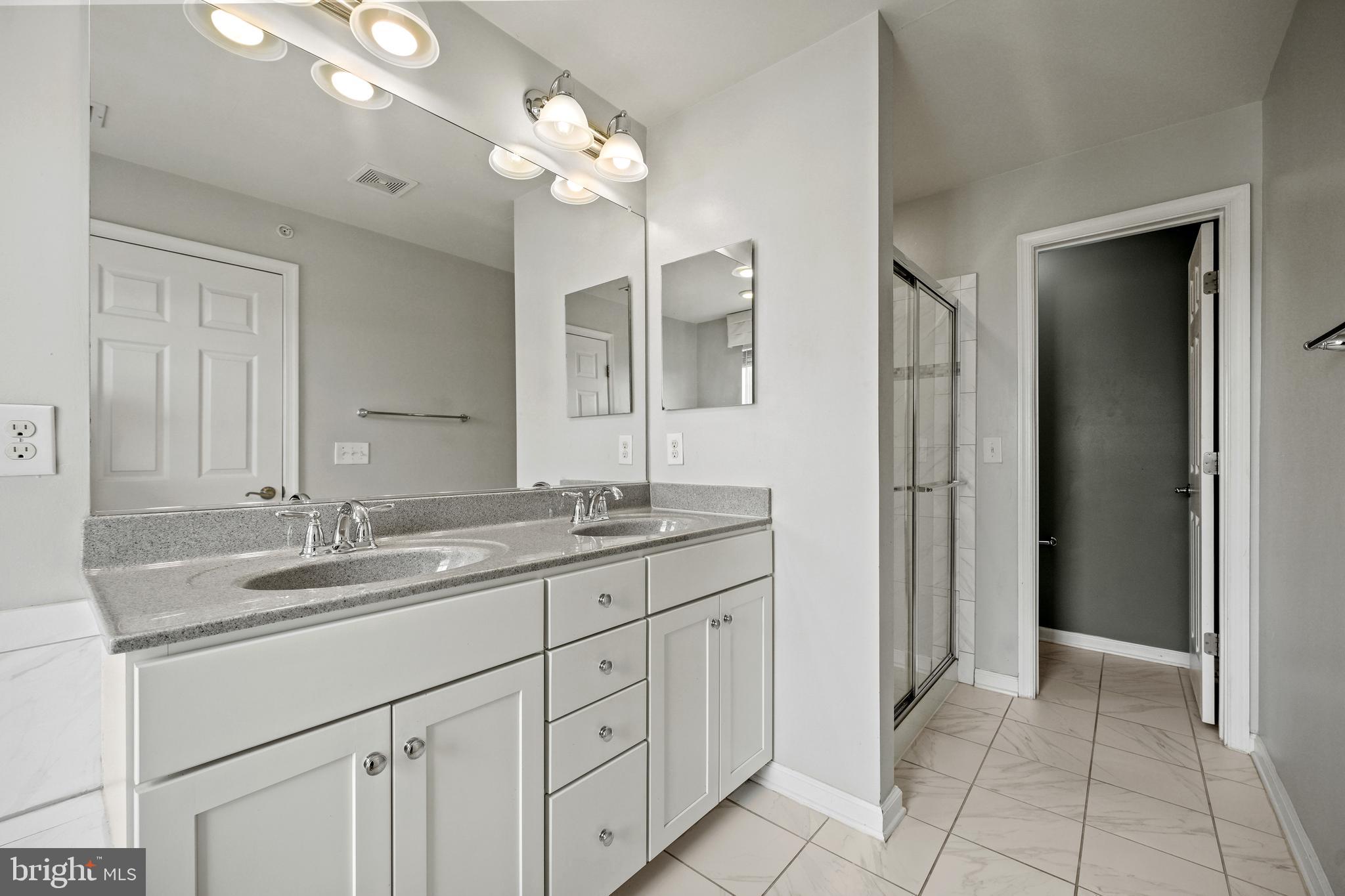 EAST GATE 3 CONDOMINIUM - Residential Lease