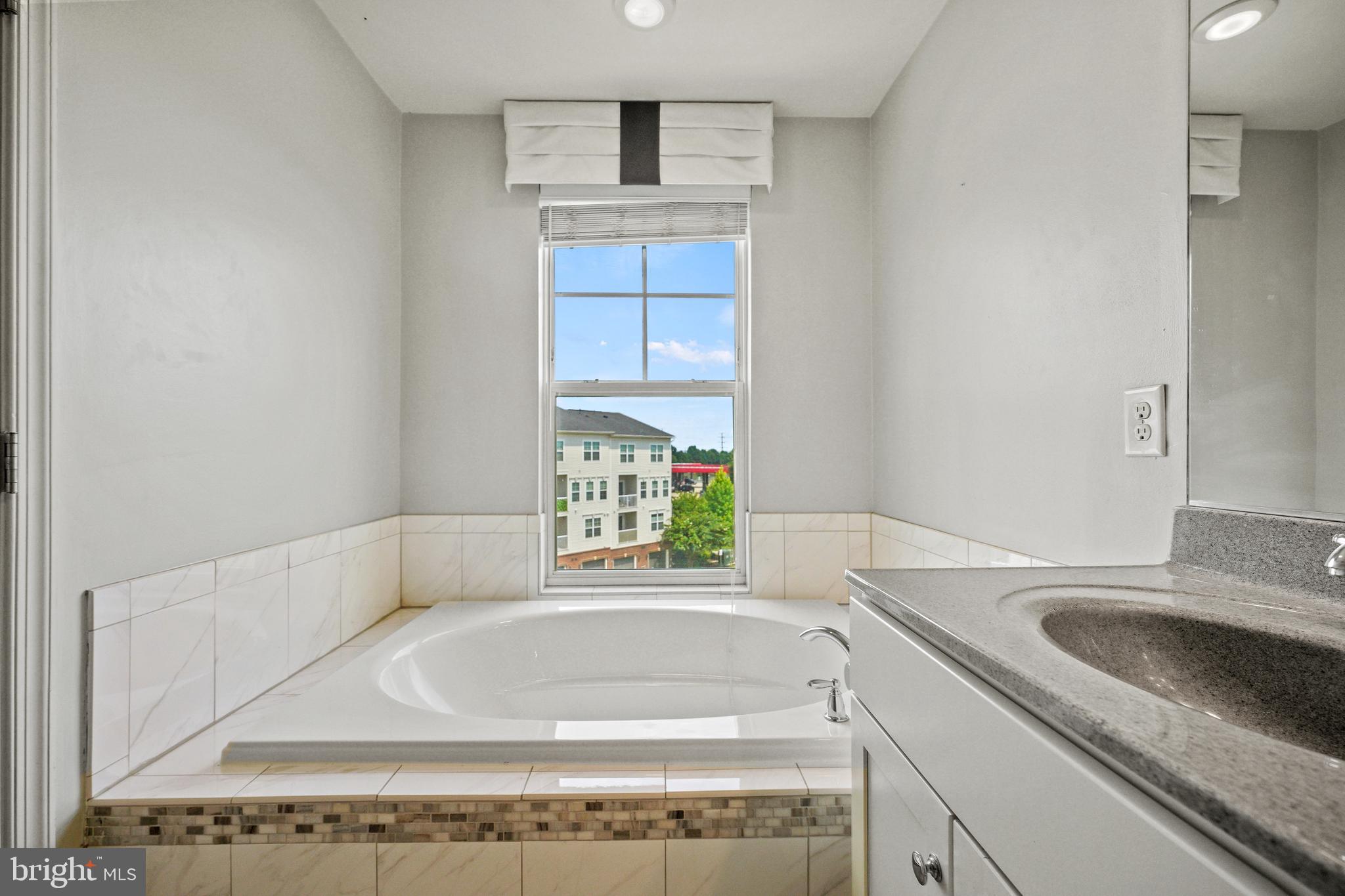 EAST GATE 3 CONDOMINIUM - Residential Lease