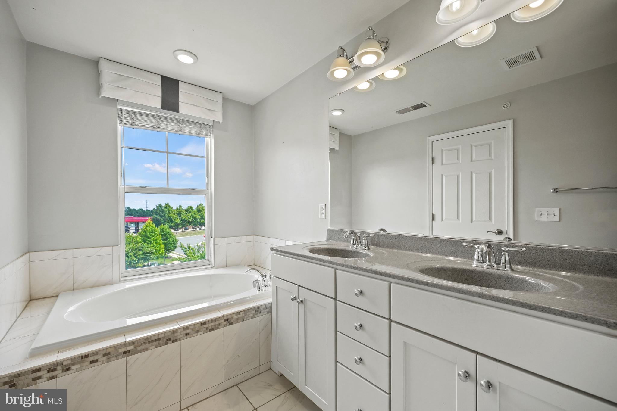 EAST GATE 3 CONDOMINIUM - Residential Lease