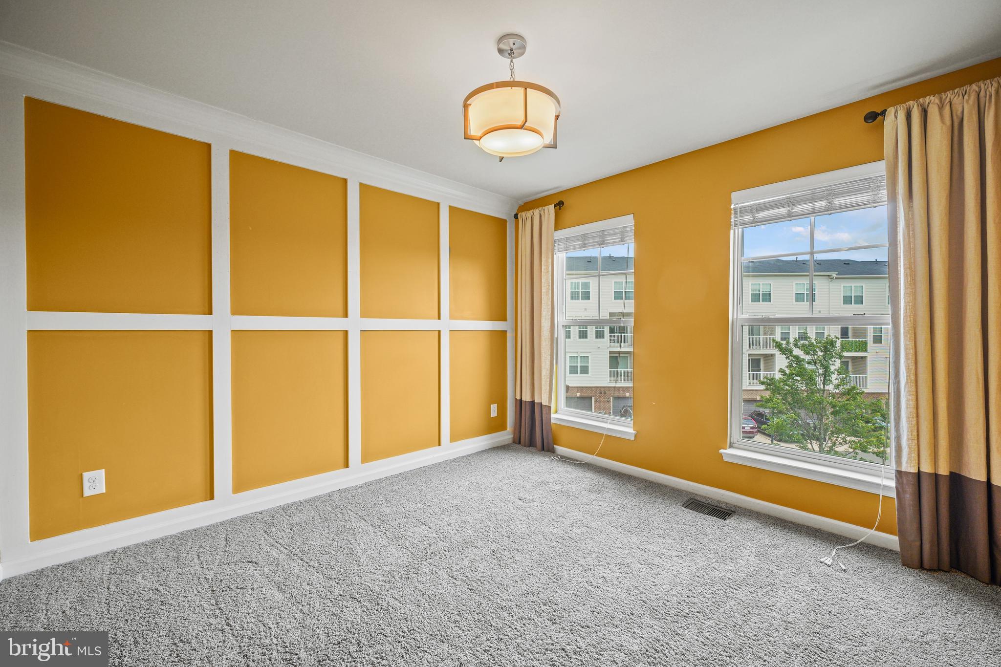 EAST GATE 3 CONDOMINIUM - Residential Lease