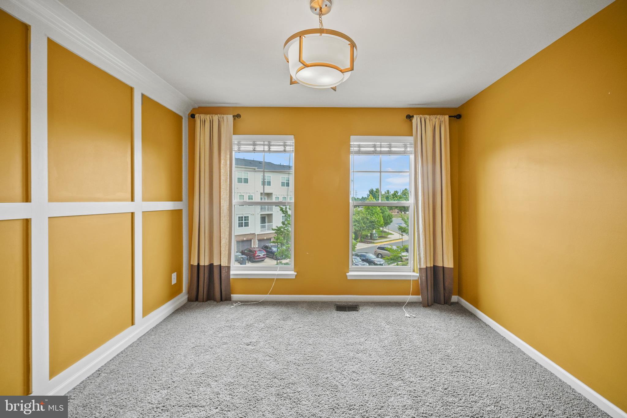 EAST GATE 3 CONDOMINIUM - Residential Lease