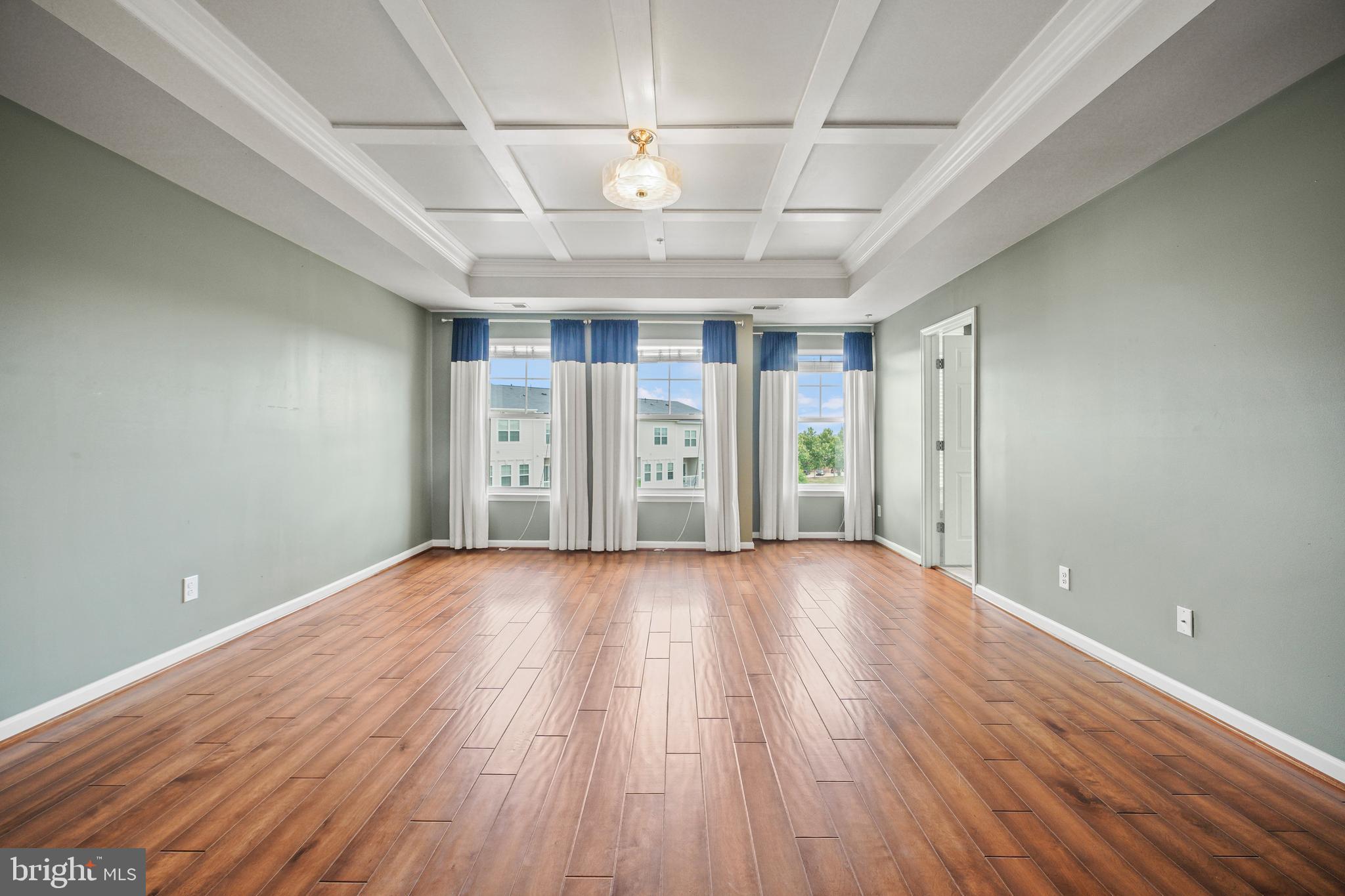 EAST GATE 3 CONDOMINIUM - Residential Lease