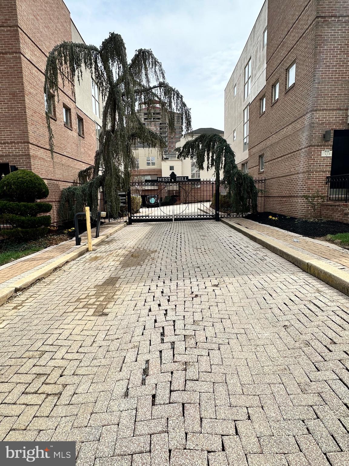 1600 N FRANKLIN STREET