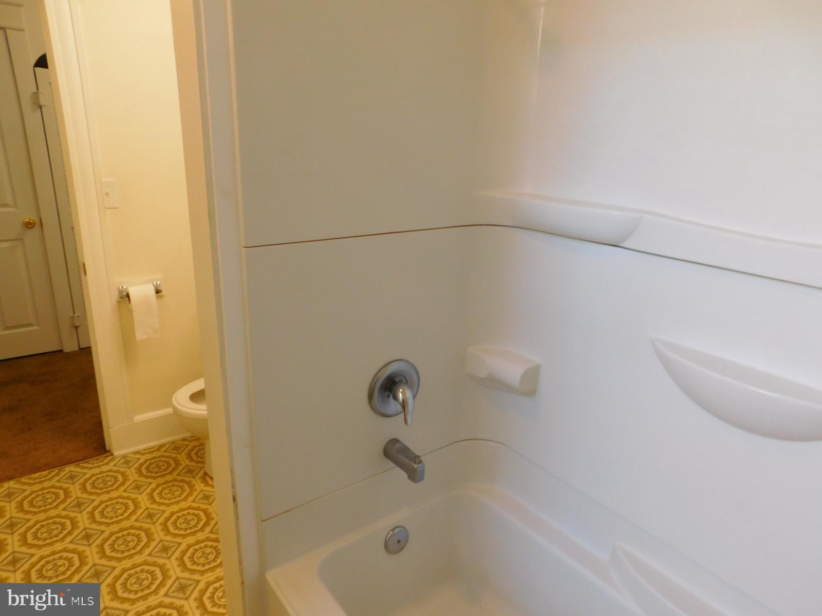 CAMDEN AVE. - Residential Lease