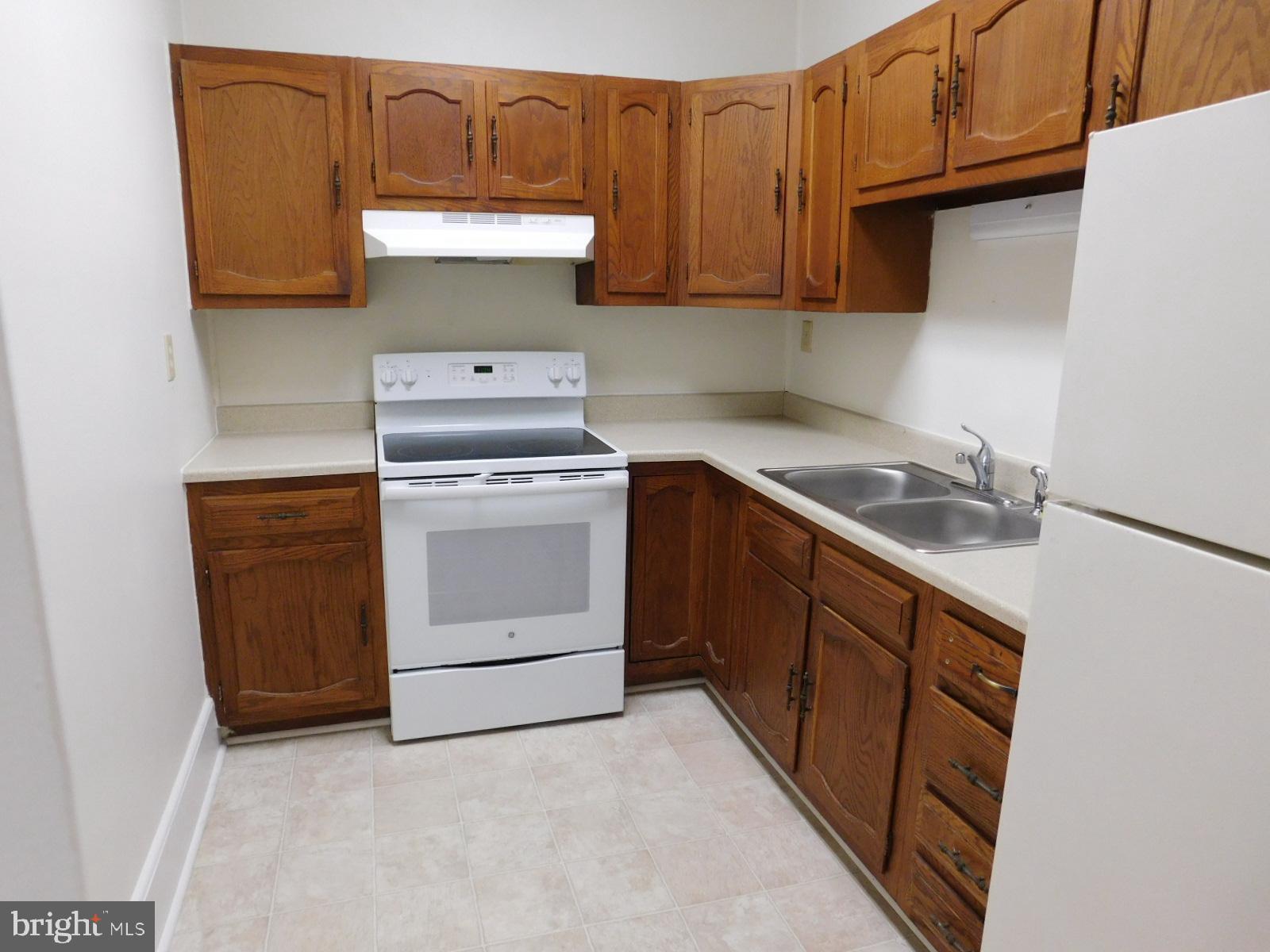 CAMDEN AVE. - Residential Lease