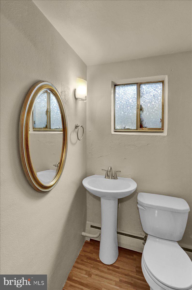 CRESTWOOD - Residential