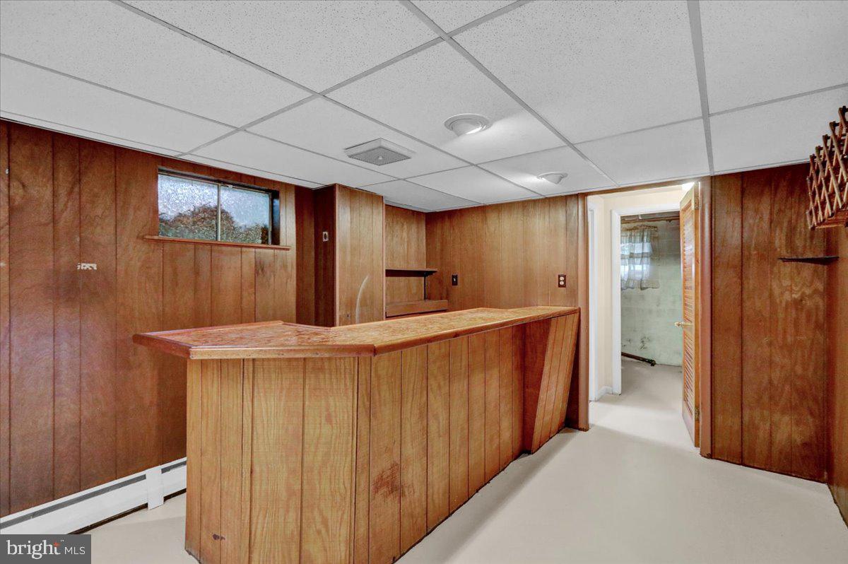 CRESTWOOD - Residential