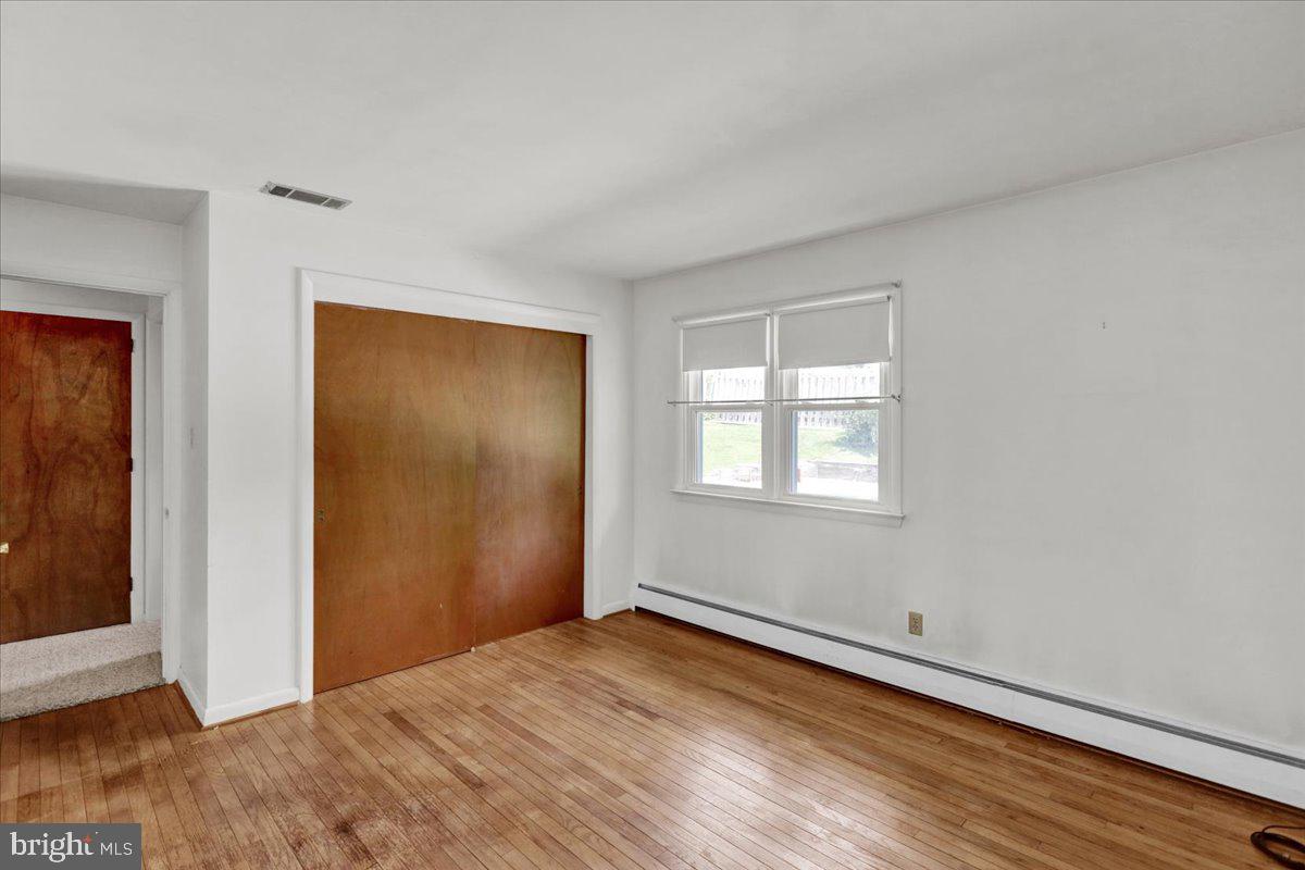 CRESTWOOD - Residential