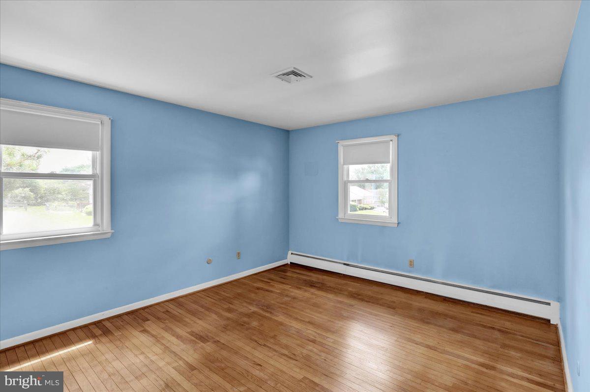 CRESTWOOD - Residential