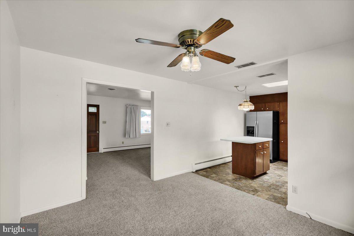 CRESTWOOD - Residential