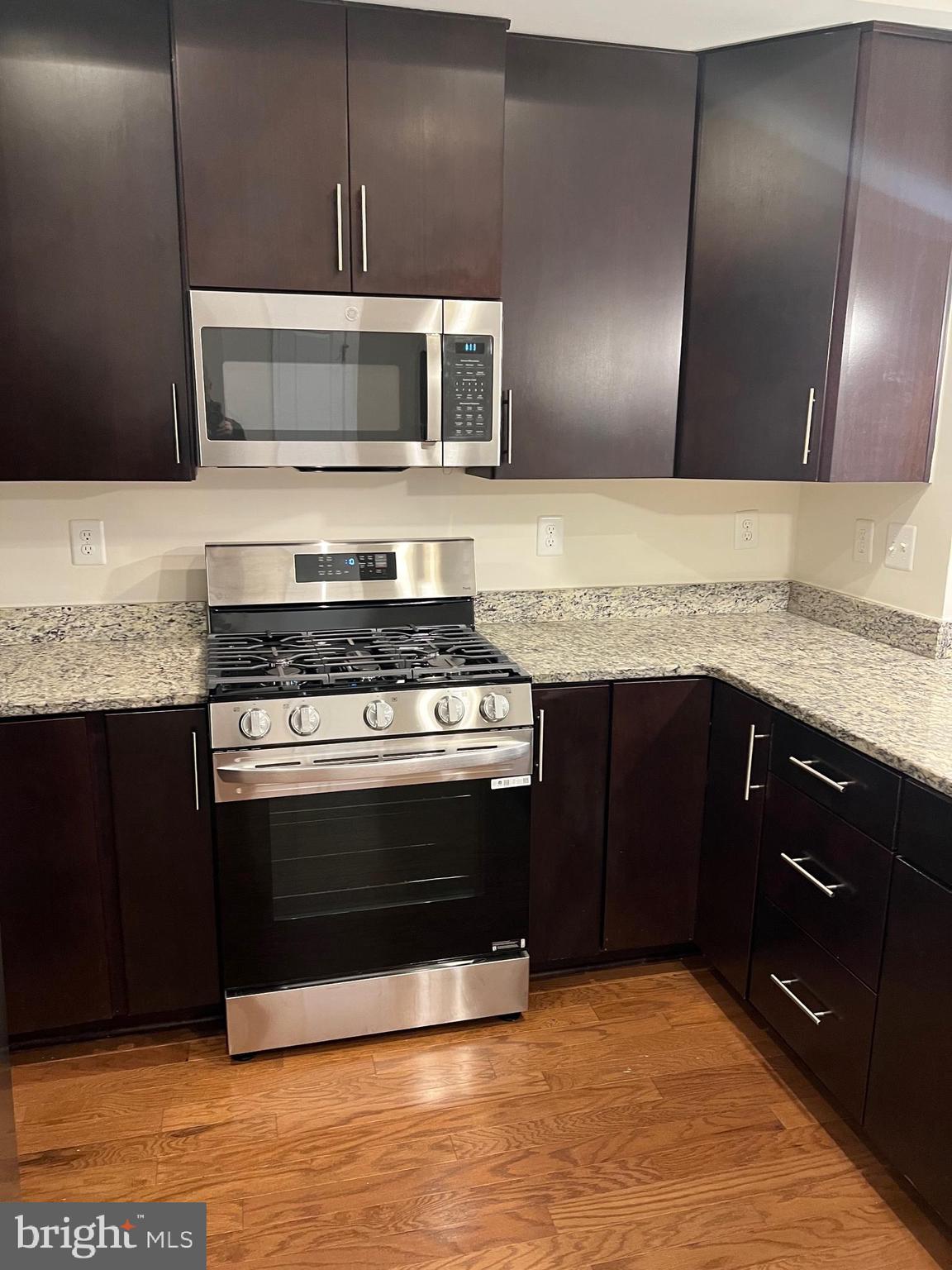 GREENBELT STATION - Residential