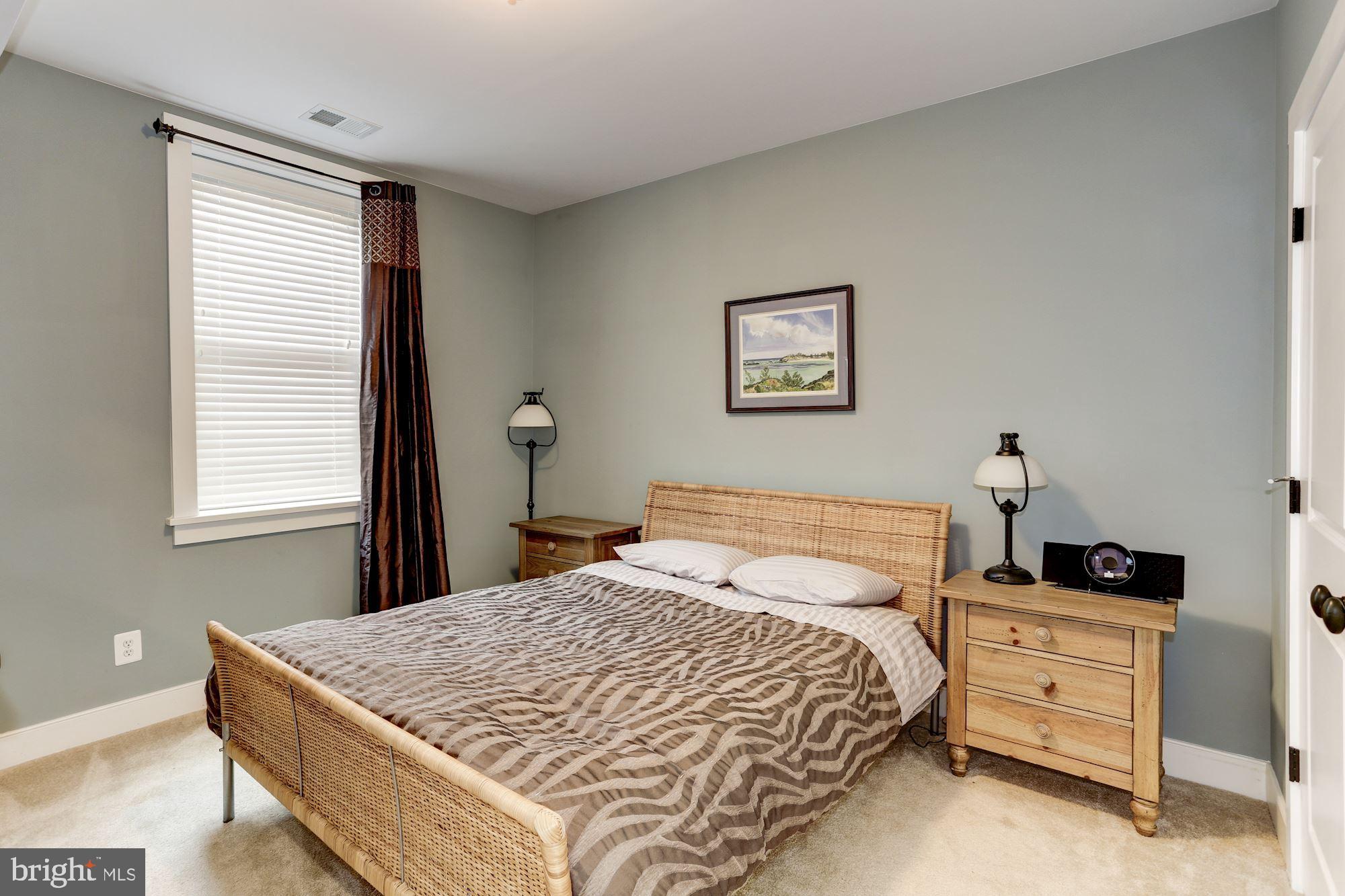 FALLS CHURCH CITY - Residential