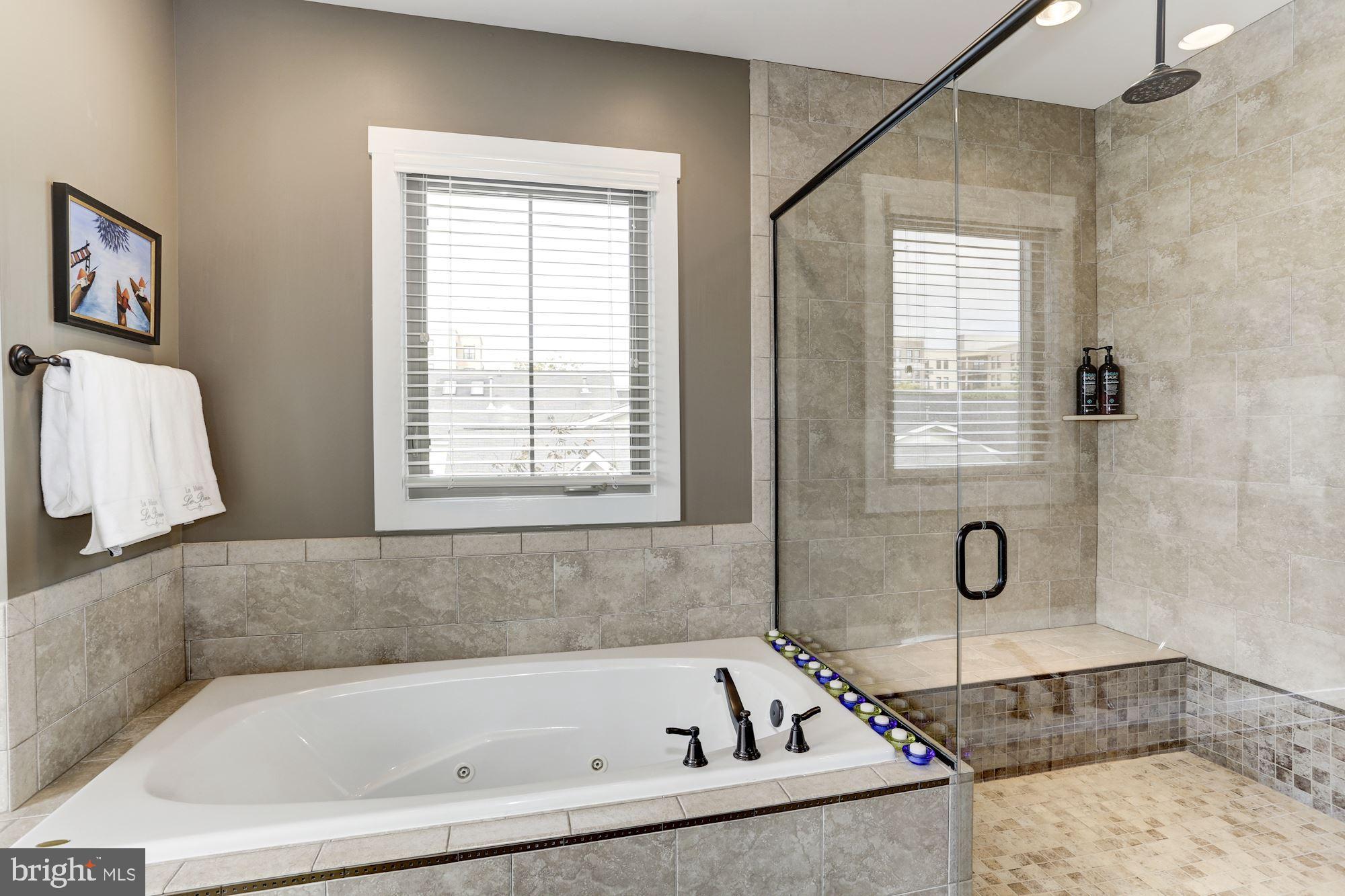 FALLS CHURCH CITY - Residential