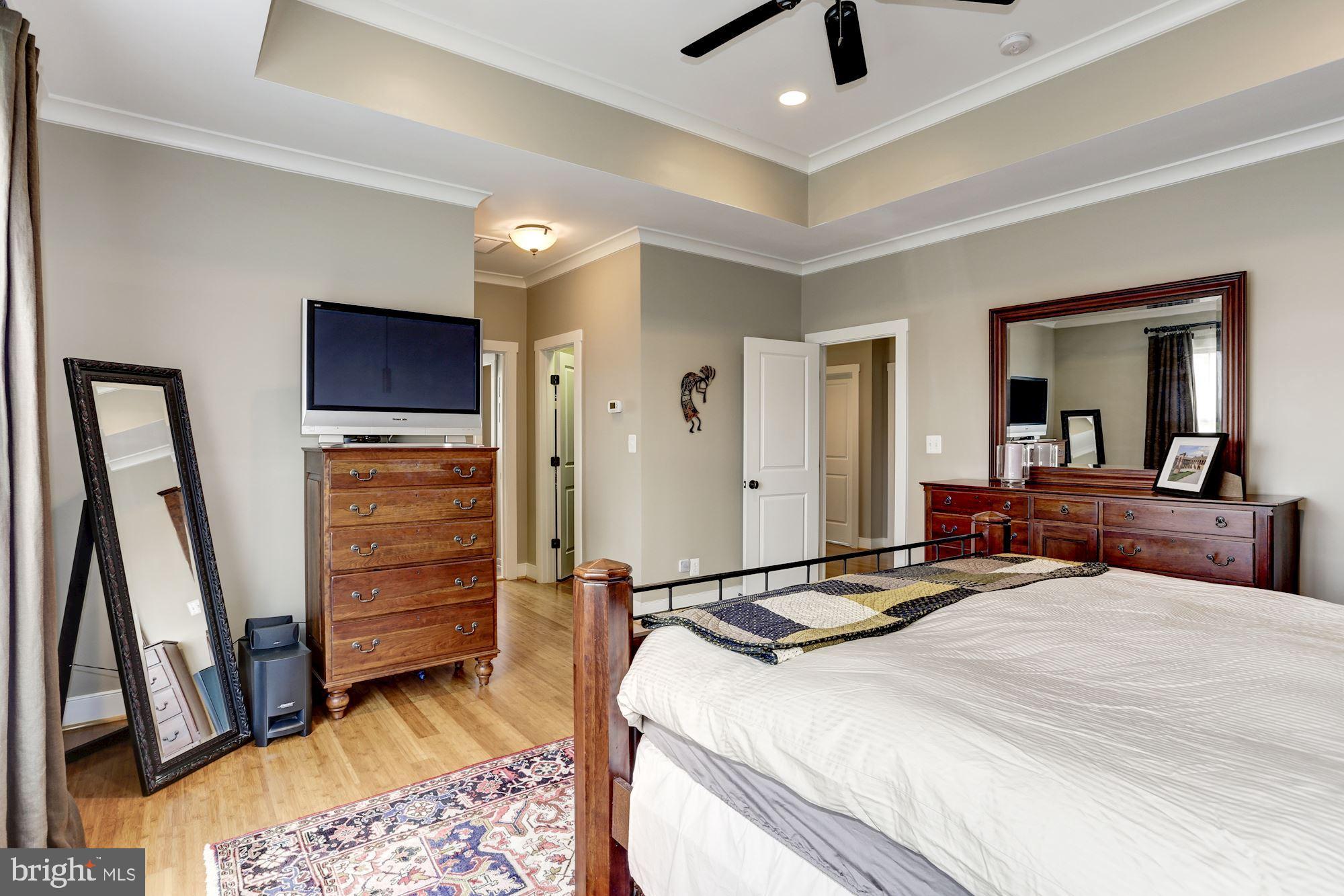 FALLS CHURCH CITY - Residential