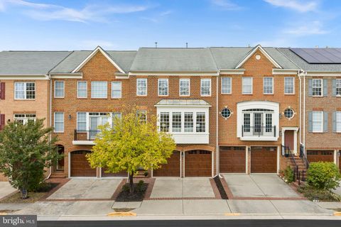 108 MONROE MILLS LANE HERNDON VA 20170
