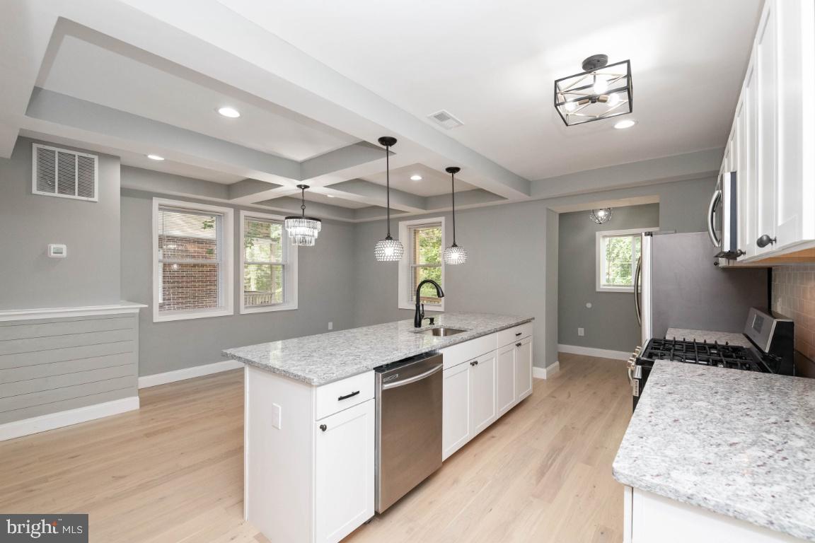 HUNTING RIDGE HISTORIC DISTRICT - Residential