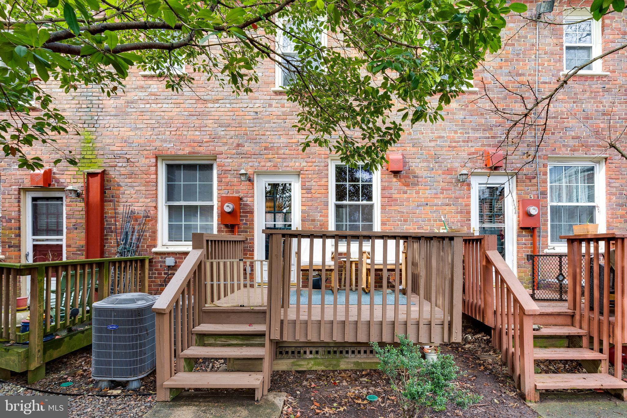 ARLINGTON VILLAGE - Residential