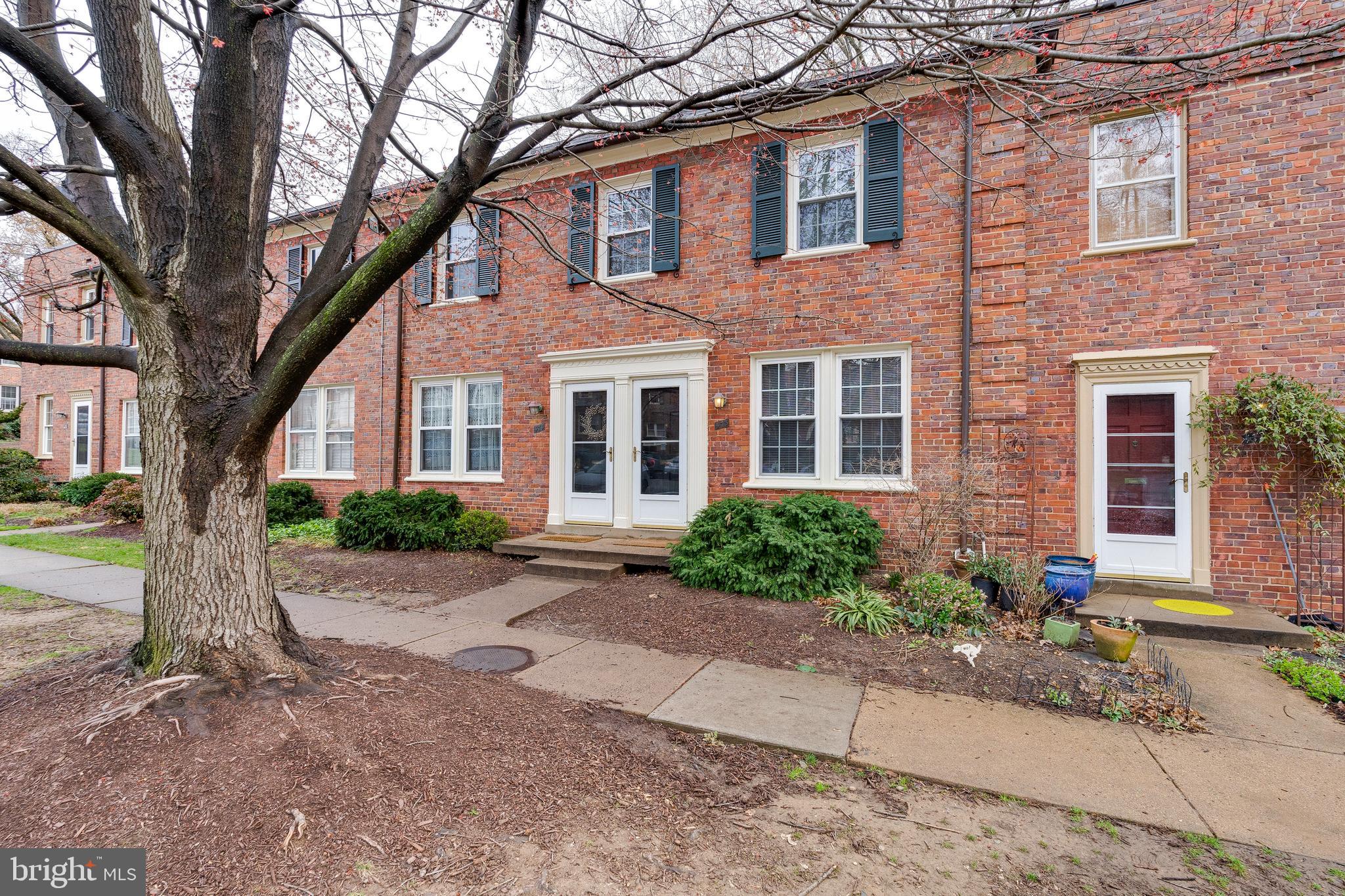 ARLINGTON VILLAGE - Residential