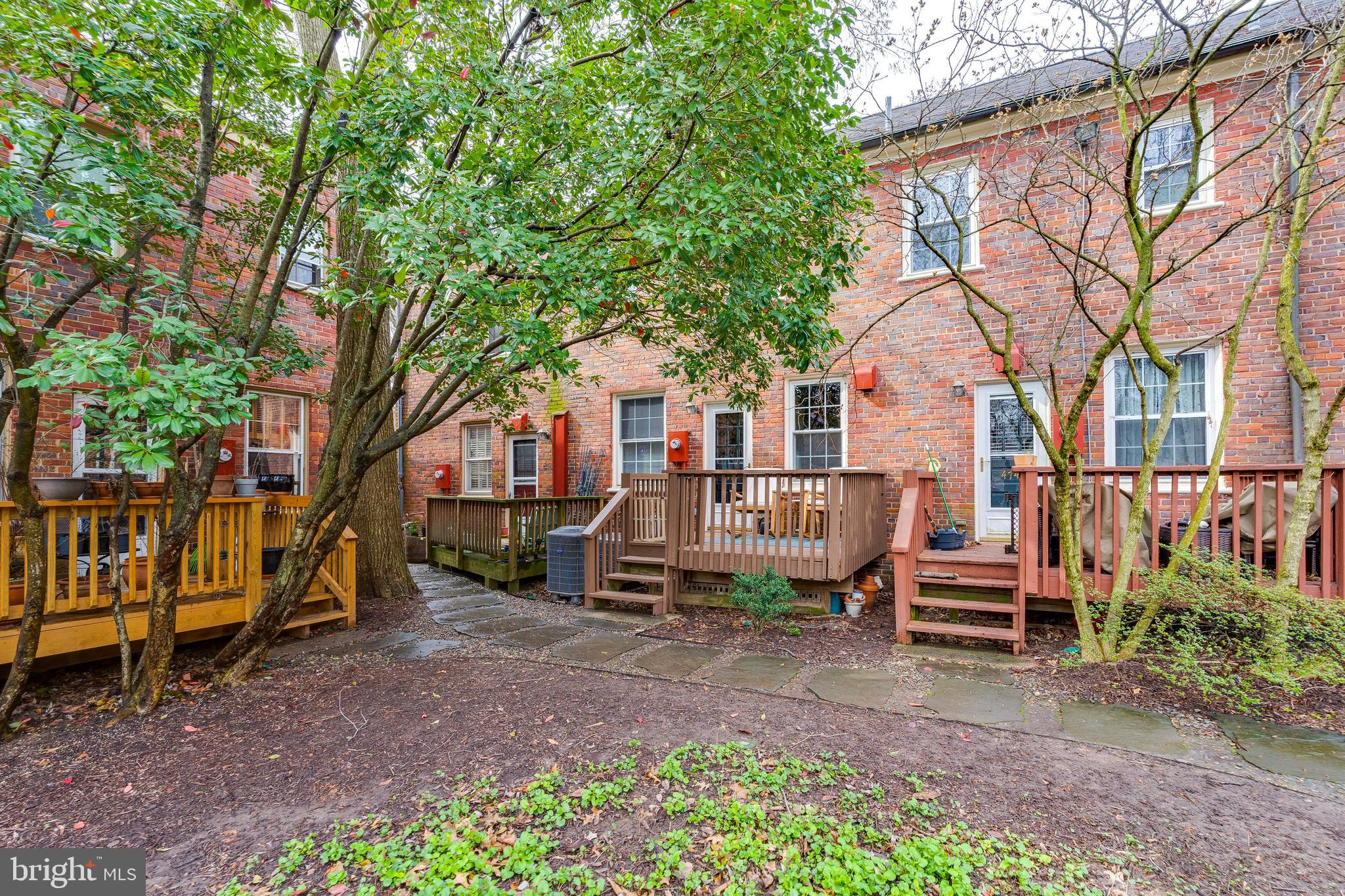 ARLINGTON VILLAGE - Residential