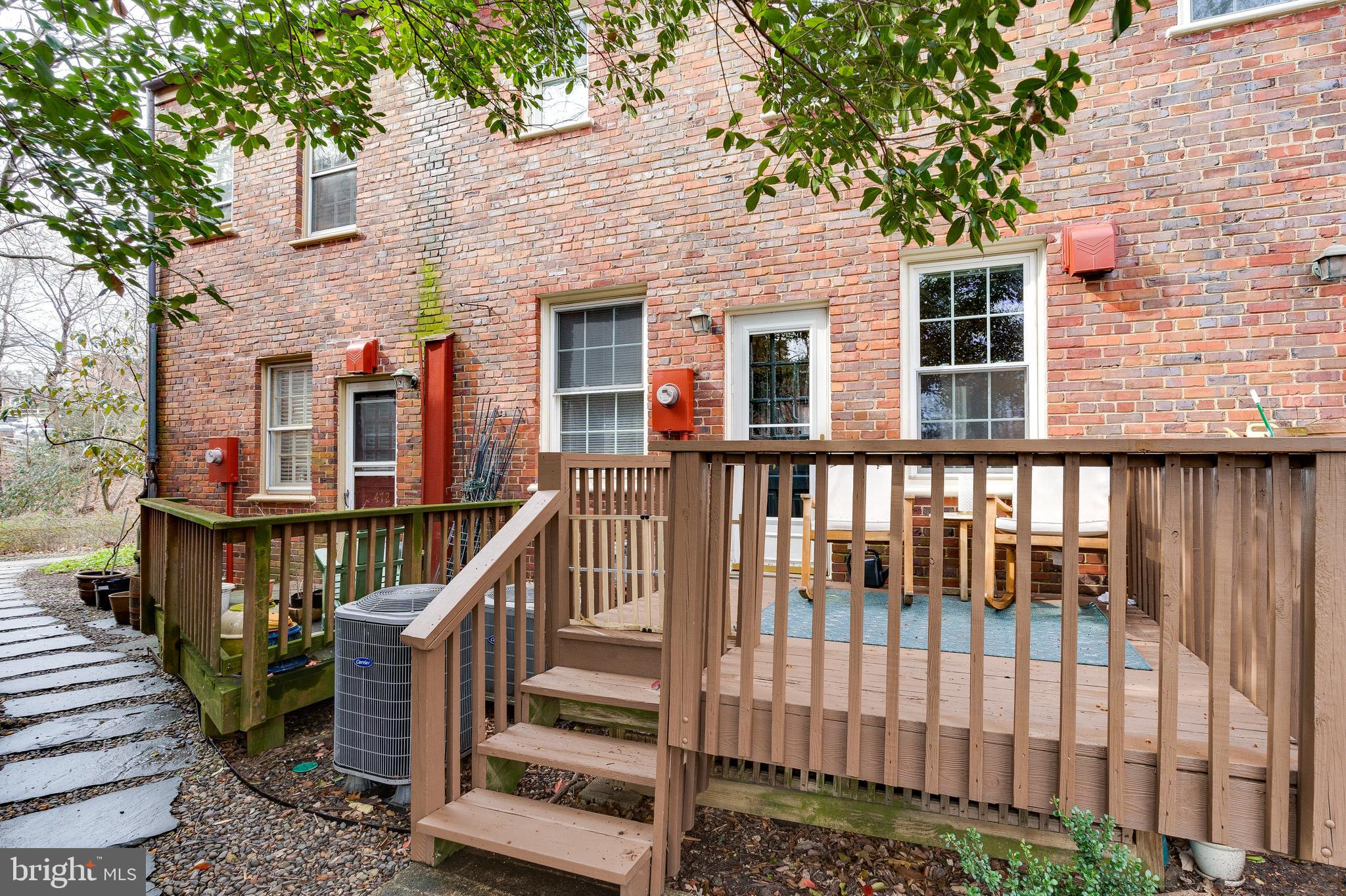 ARLINGTON VILLAGE - Residential