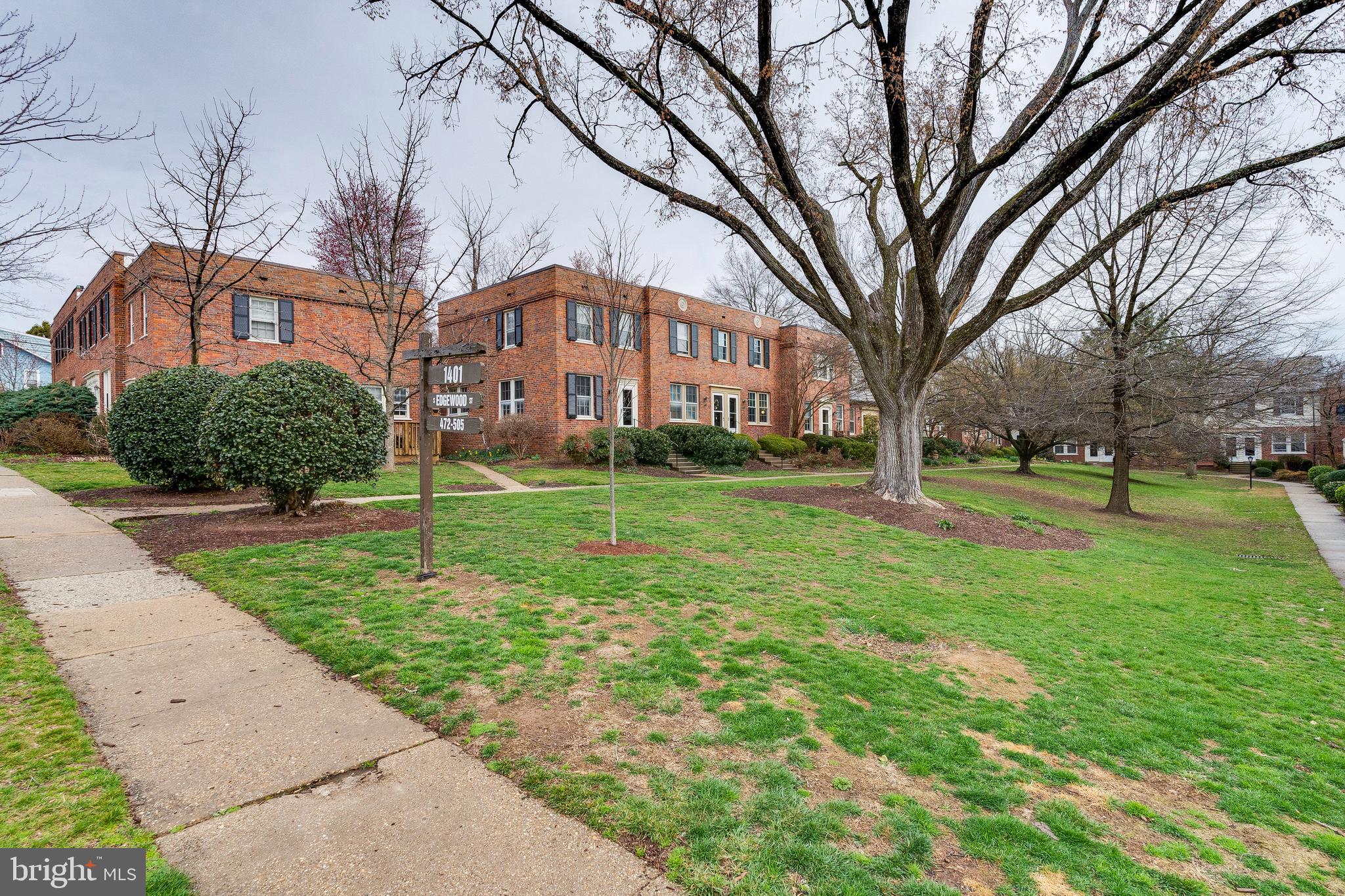 ARLINGTON VILLAGE - Residential