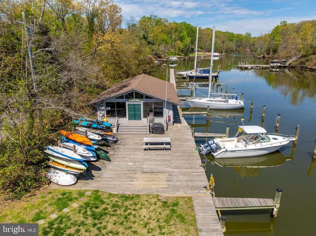 12 Willow Spring Drive, Edgewater, MD 21037
