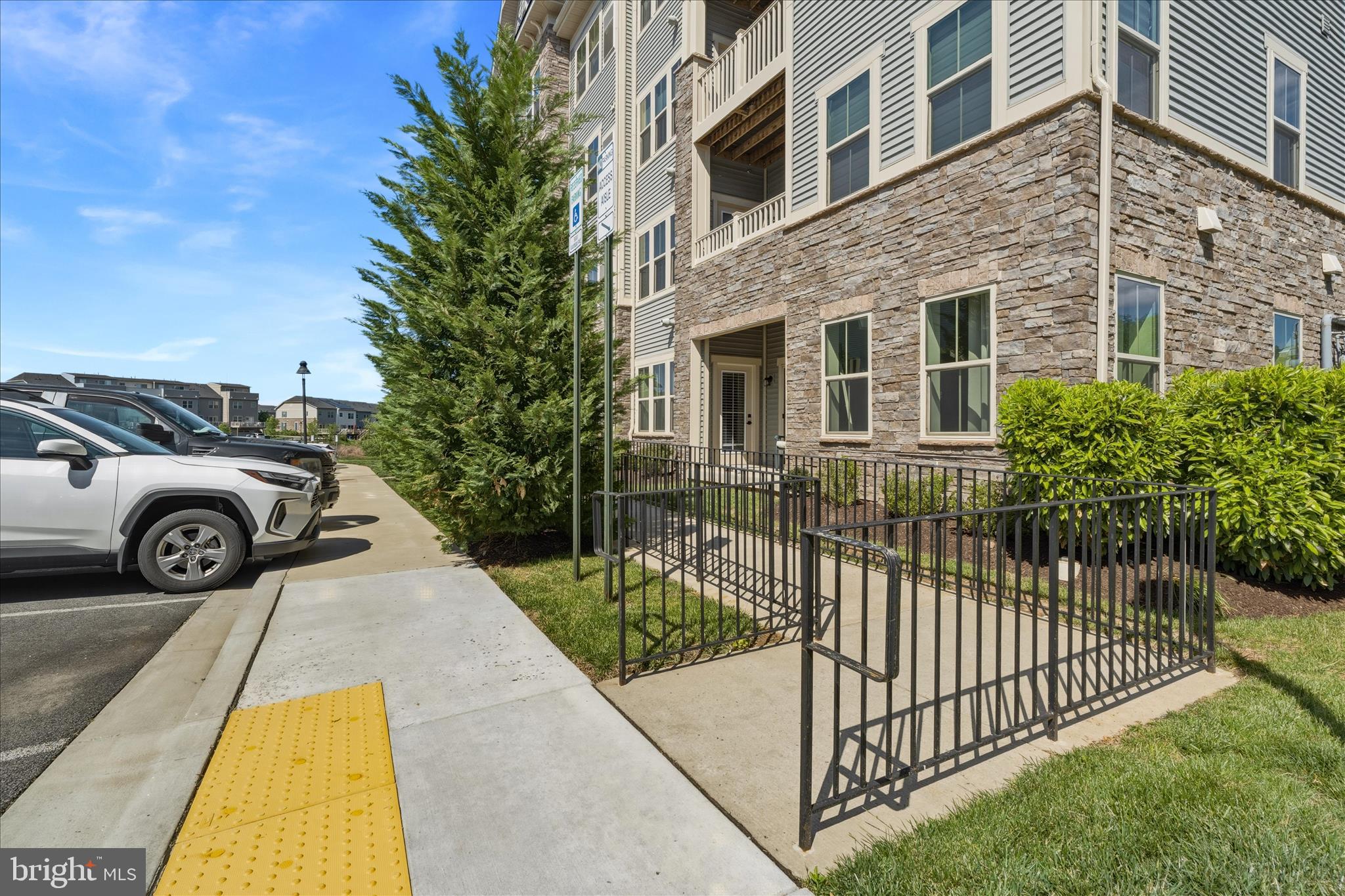 LAKE LINGANORE OAKDALE - Residential