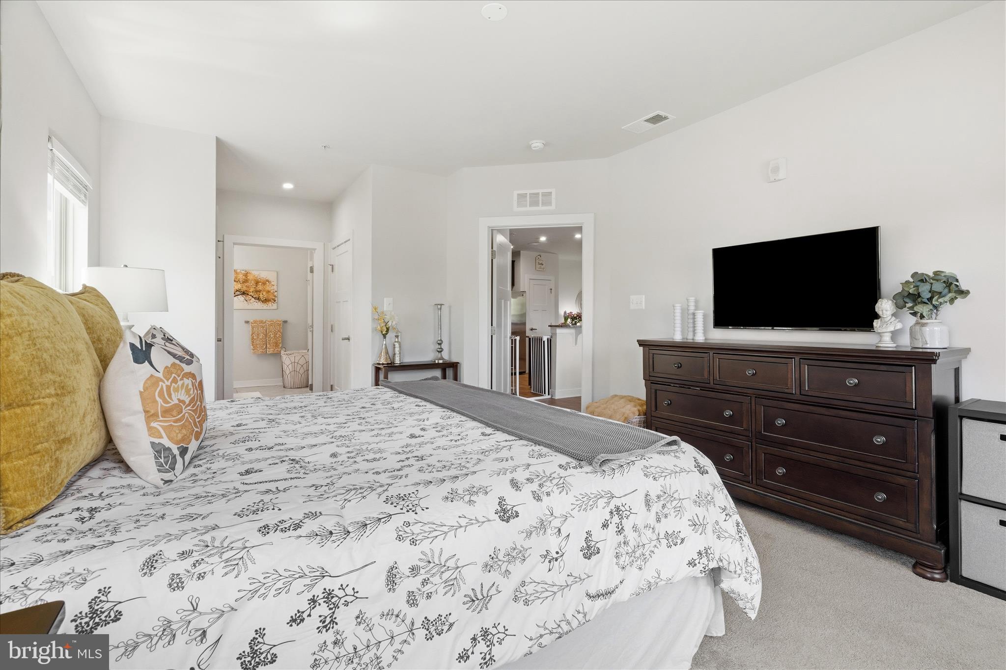 LAKE LINGANORE OAKDALE - Residential