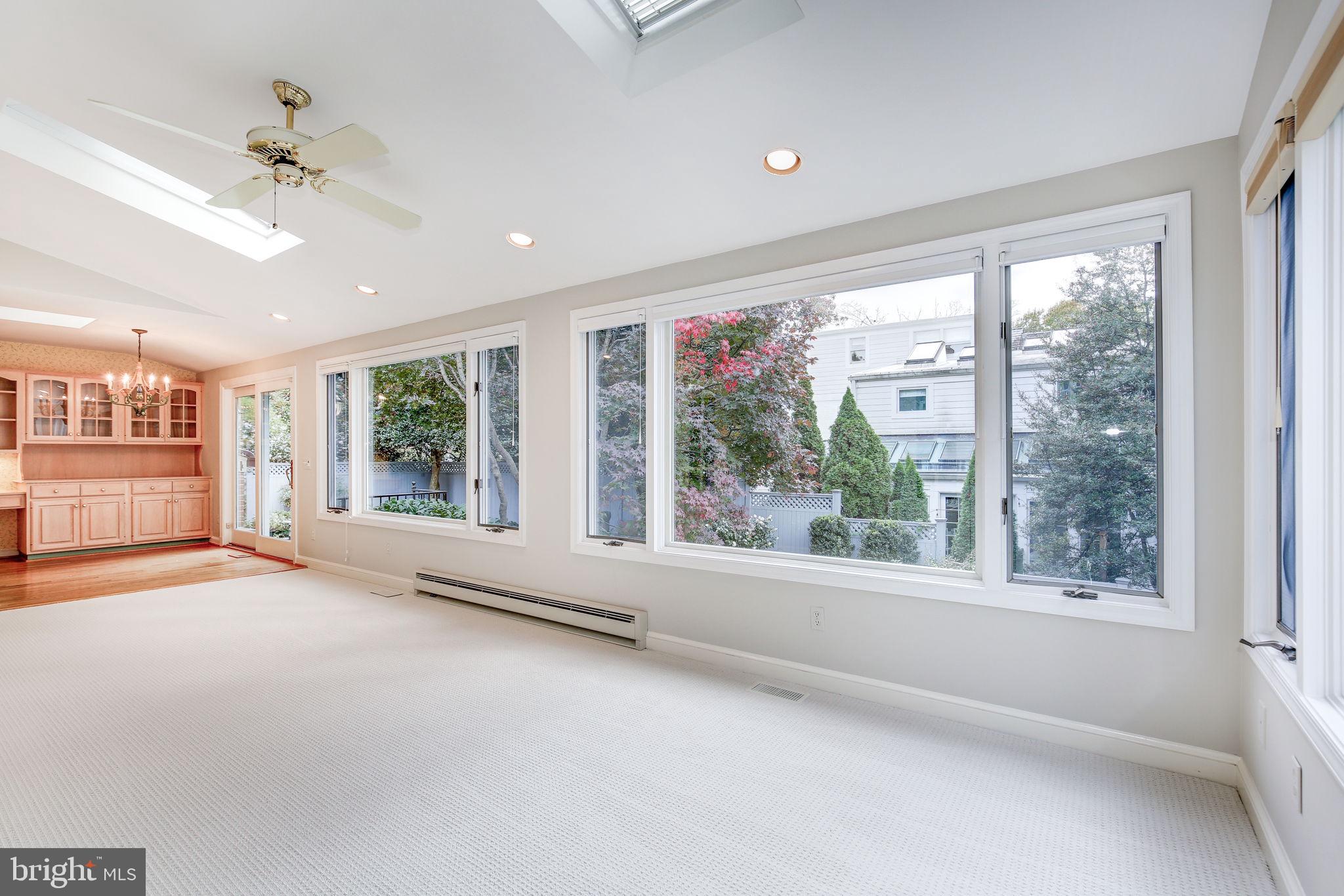 WESTMORELAND HILLS - Residential