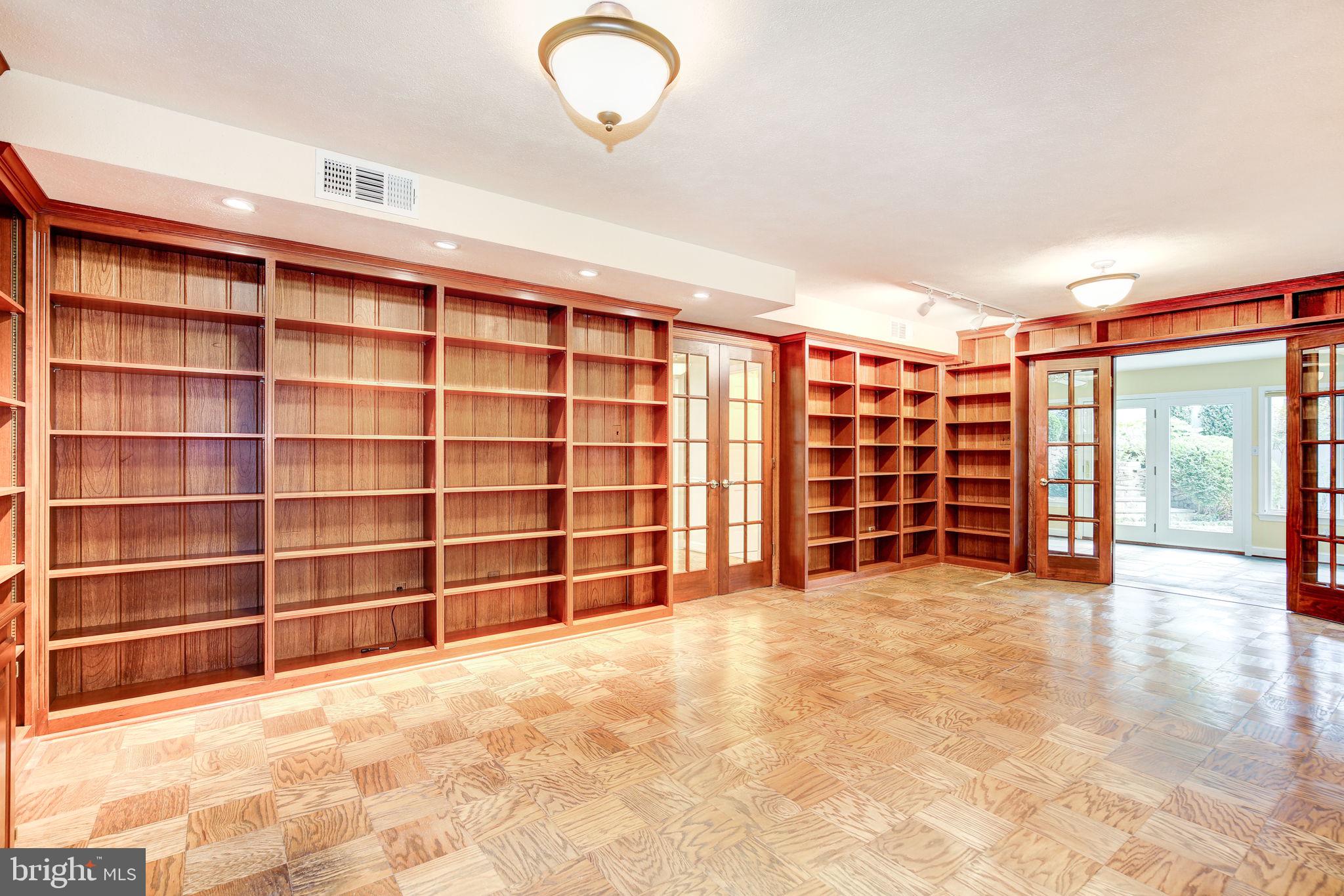 WESTMORELAND HILLS - Residential