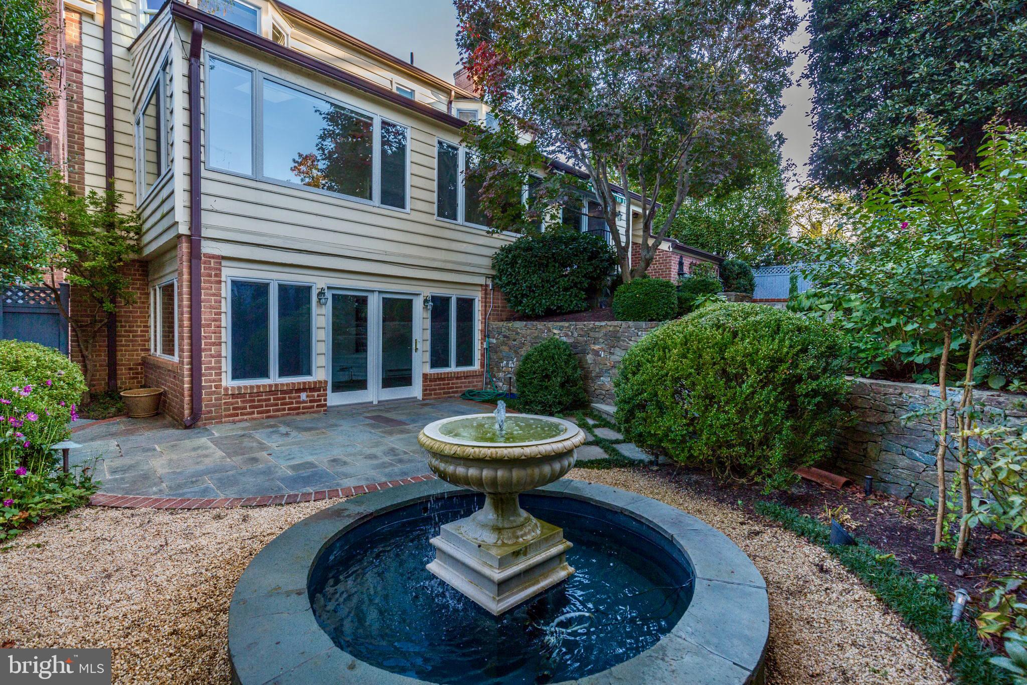 WESTMORELAND HILLS - Residential