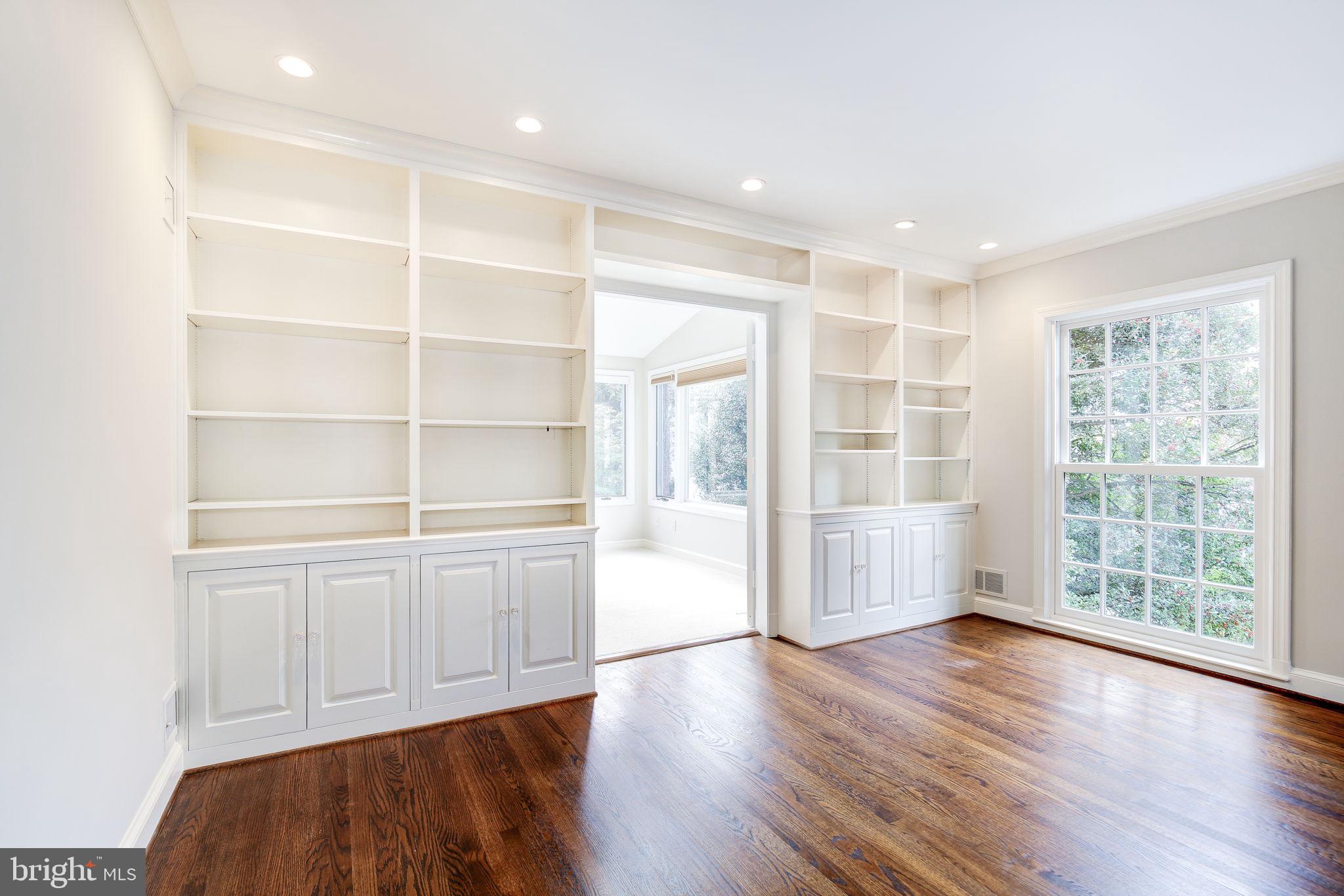 WESTMORELAND HILLS - Residential