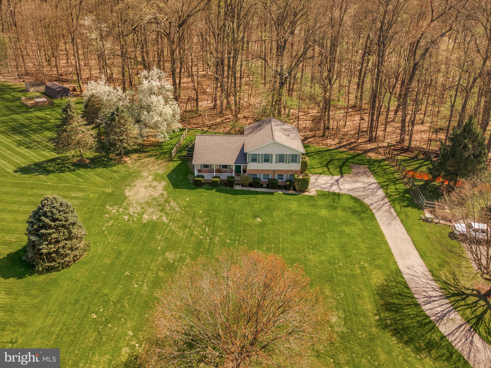 BRENNAN HEIGHTS - Residential