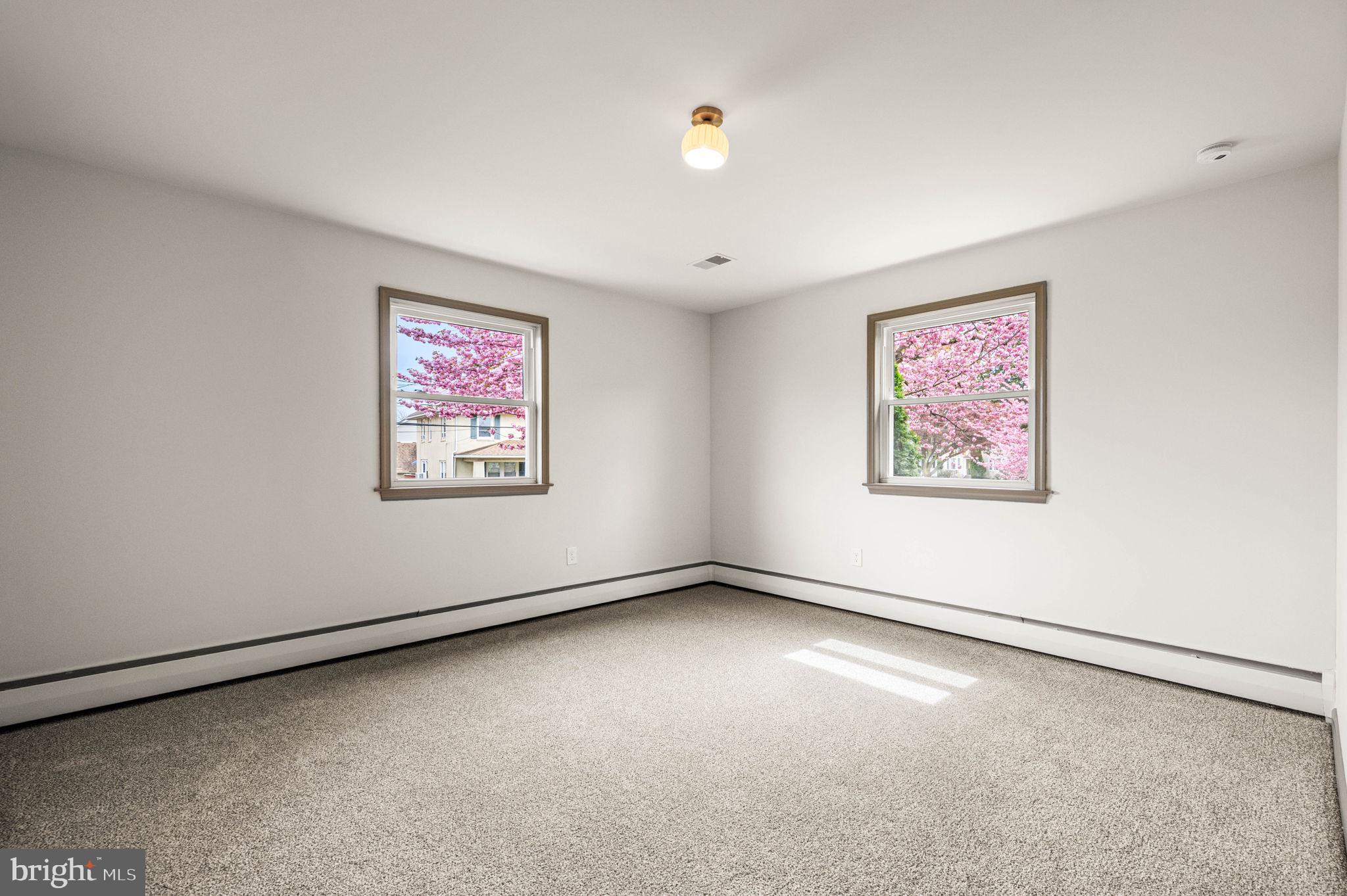 LLANERCH - Residential