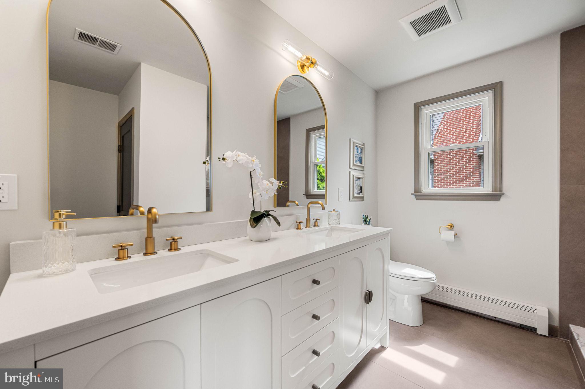 LLANERCH - Residential