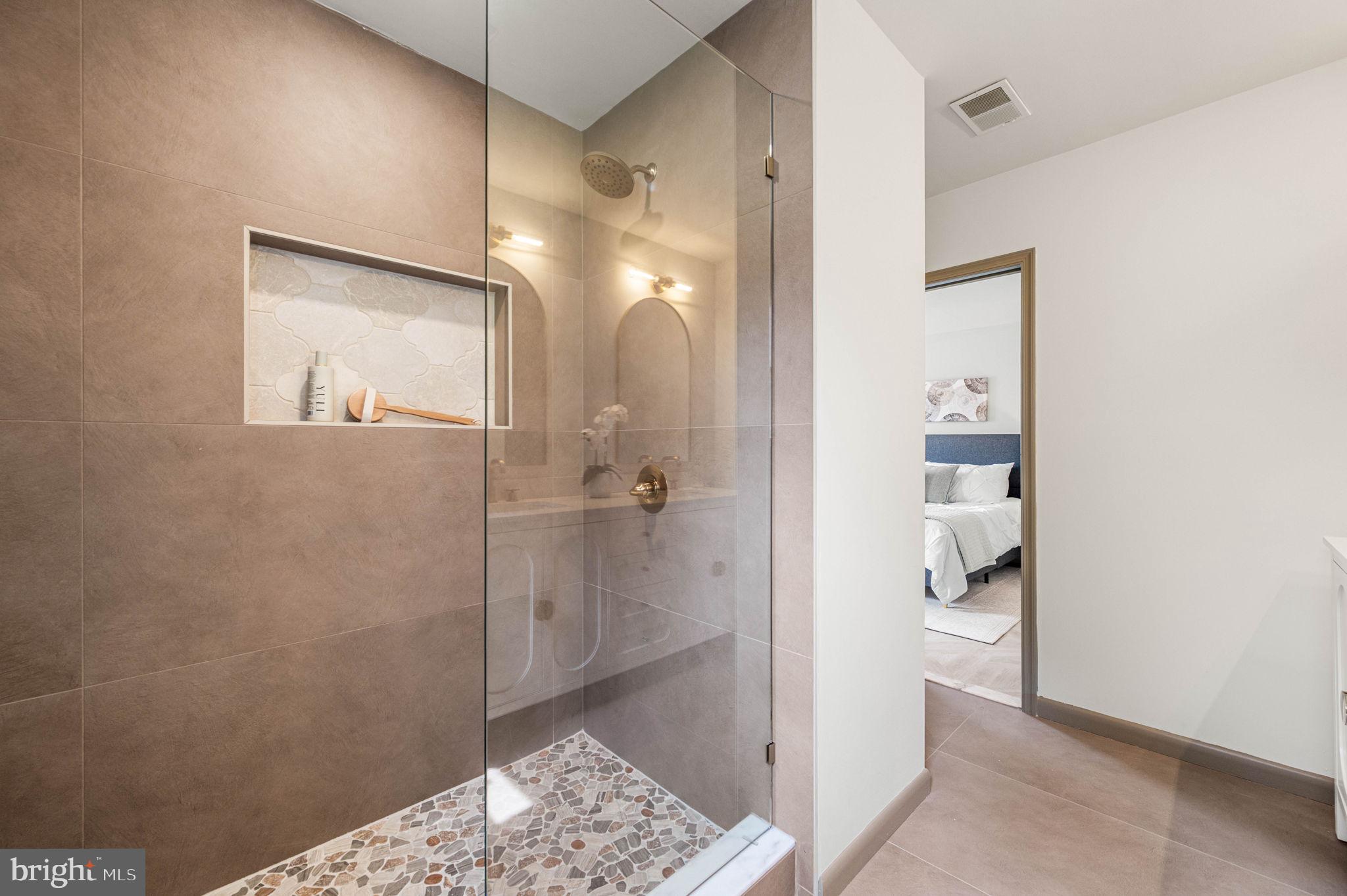 LLANERCH - Residential