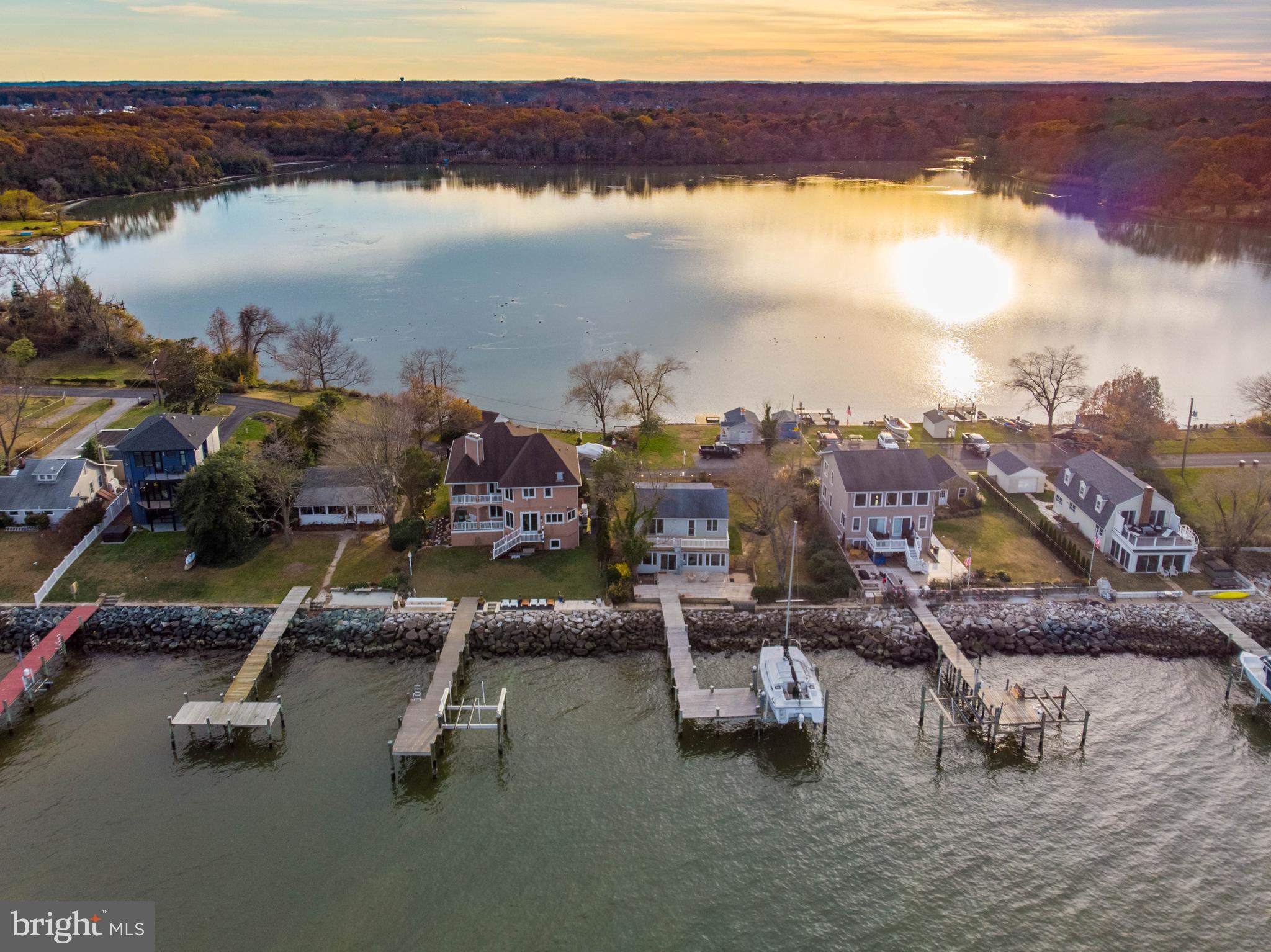 2142 LAKE DRIVE