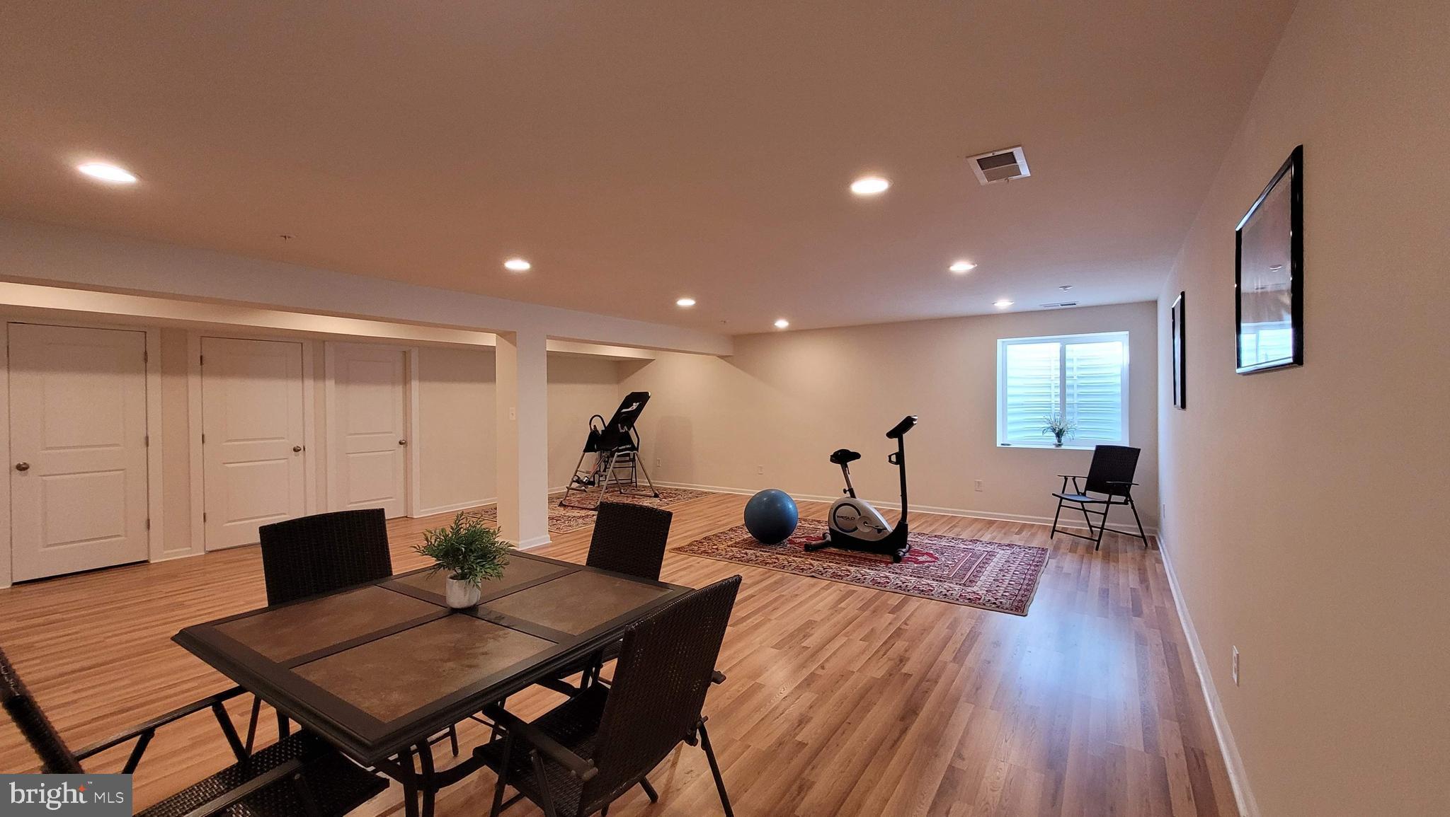 BRITTANY MANOR - Residential