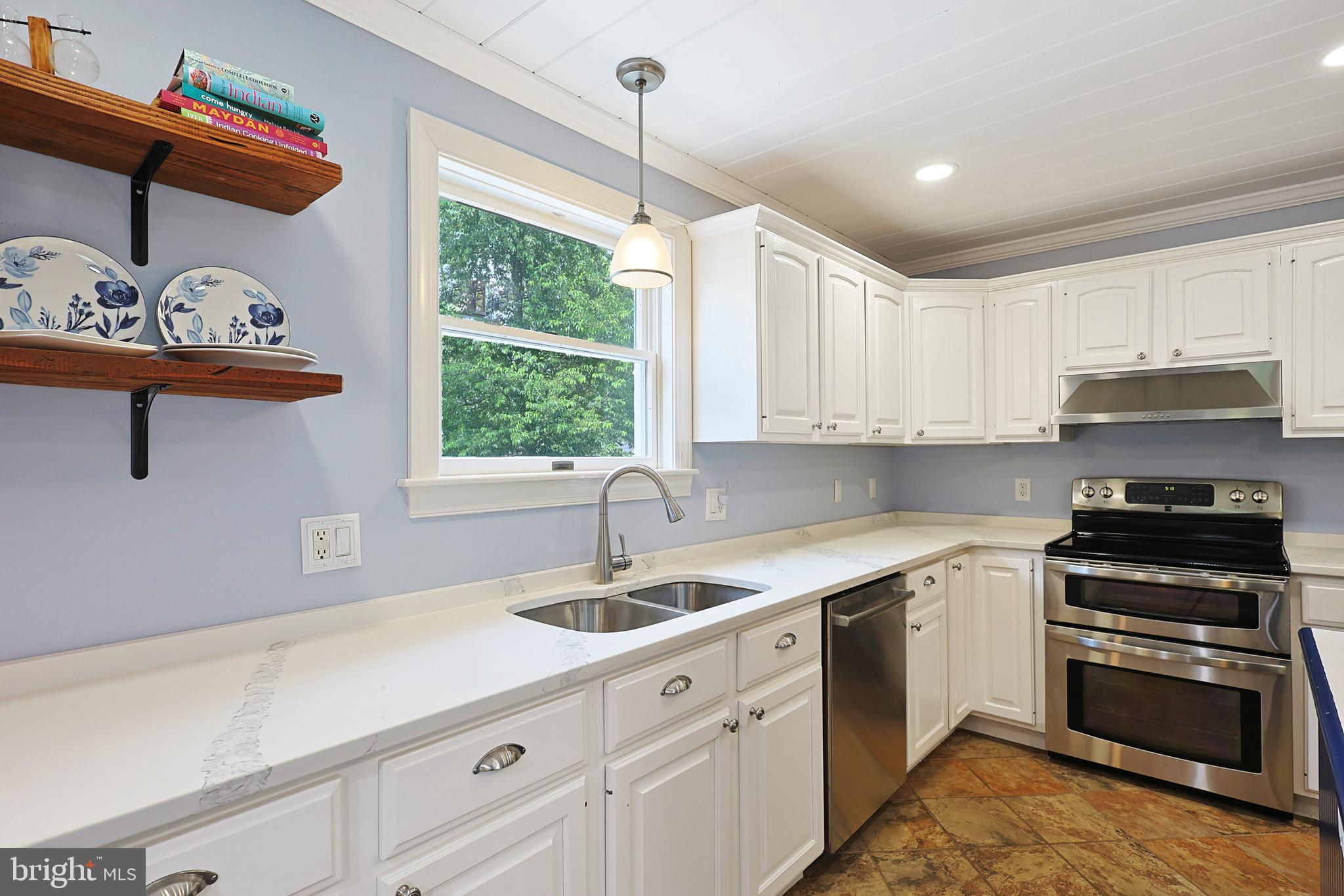 15206 BOURBON STREET SW