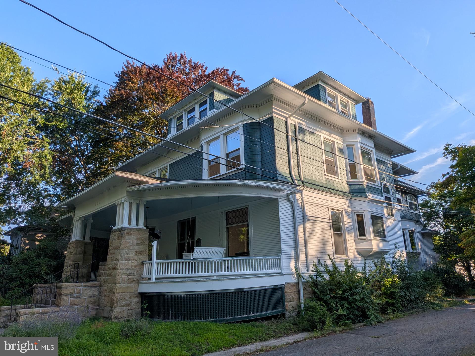 107 YORK AVENUE