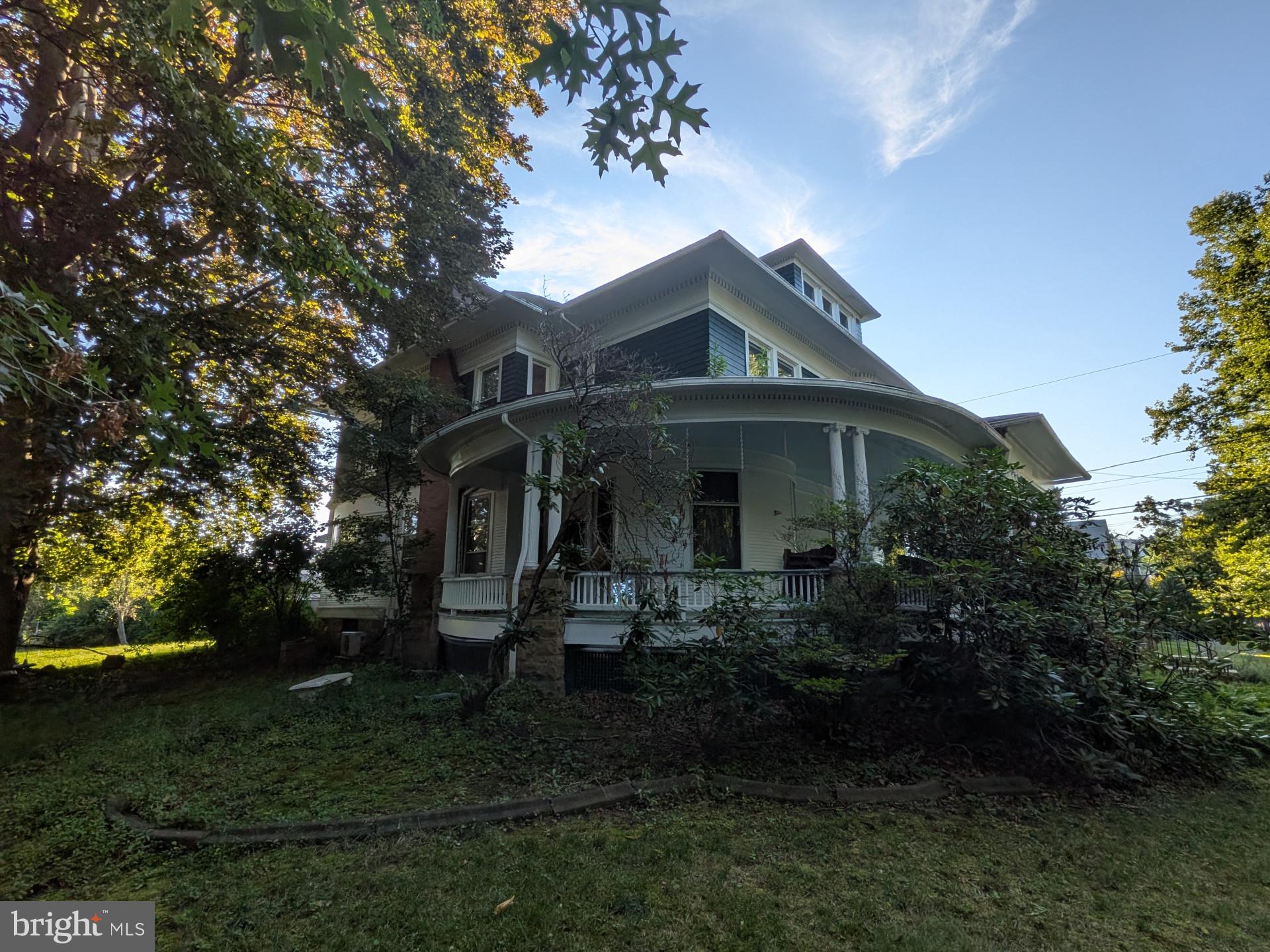 107 YORK AVENUE